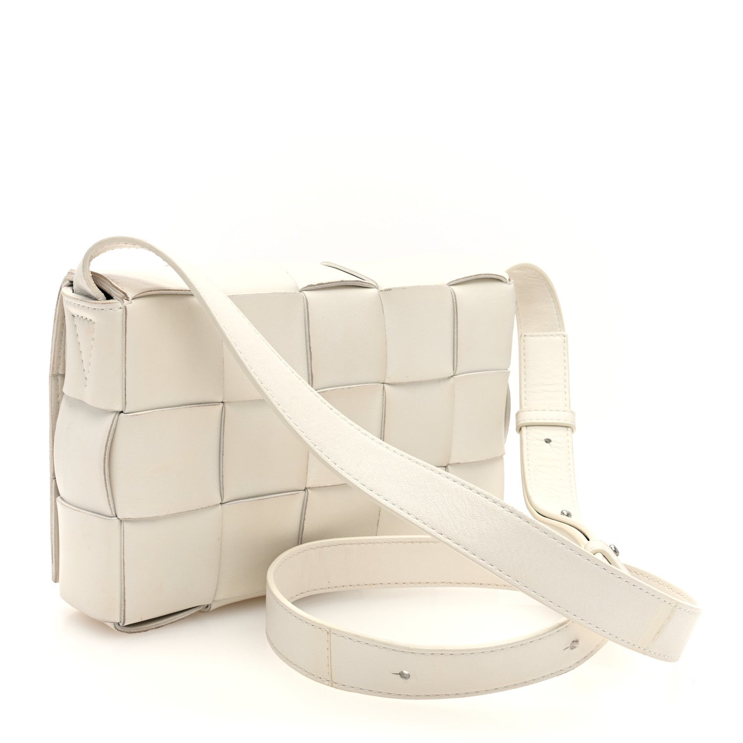 Bottega Veneta Lambskin Maxi Intrecciato Cassette Crossbody Bag White 3 of 9