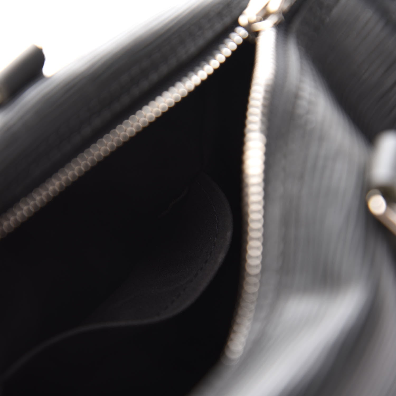 Louis Vuitton Epi Speedy 25 Black 9 of 13
