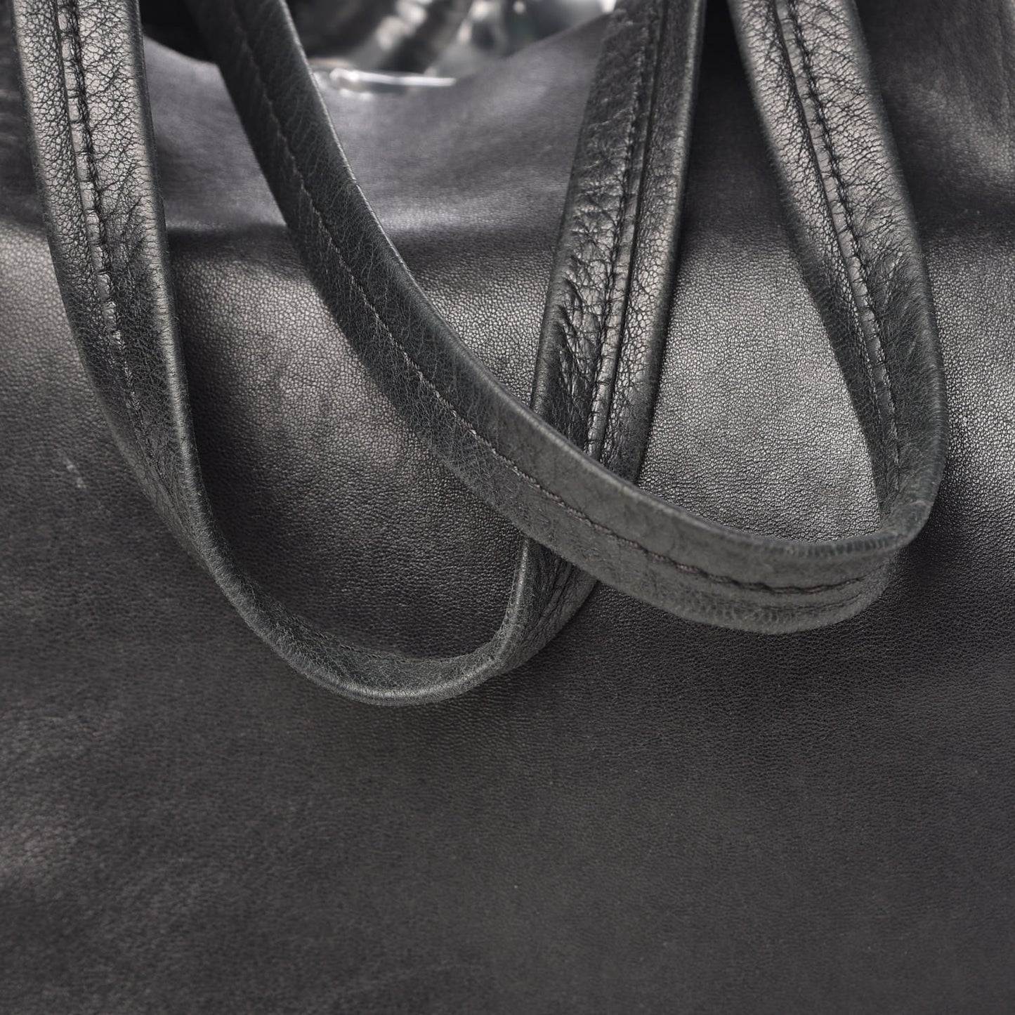 Grained Calfskin Horizontal Cabas Black