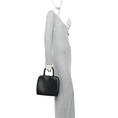 Louis Vuitton Epi Pont-Neuf Black 2 of 9