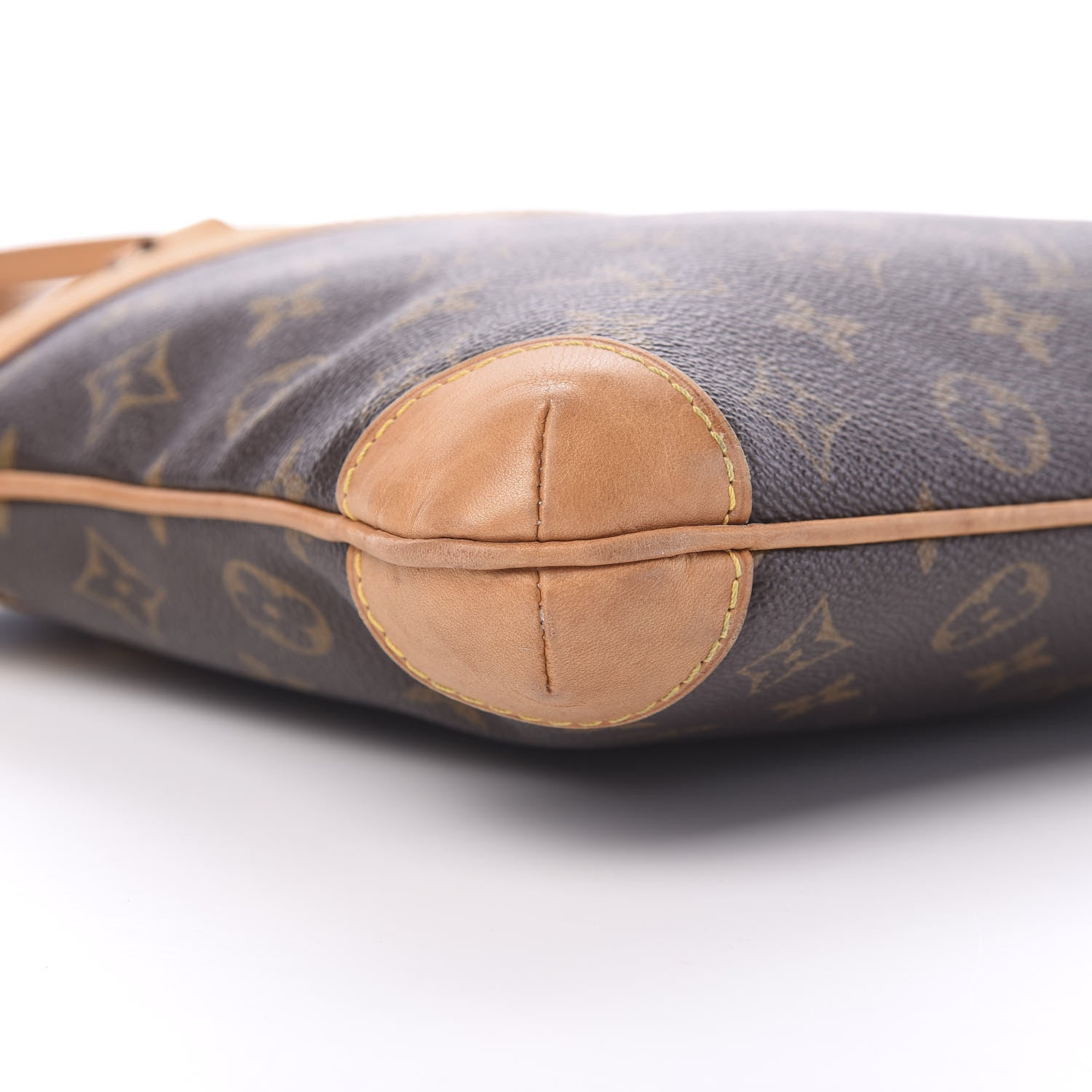 Louis Vuitton Monogram Sac Coussin GM 8 of 11