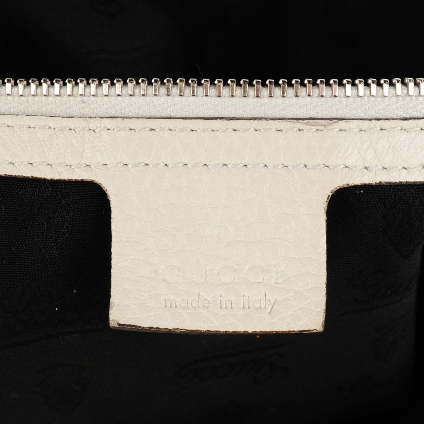 Pebbled Calfskin Medium Jungle Hobo White