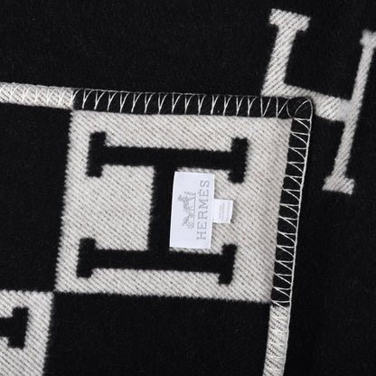 Hermes Wool Cashmere Avalon Blanket Ecru Gris Fonce 2 of 3