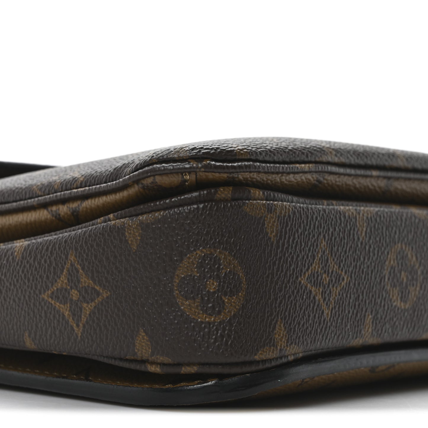 Reverse Monogram Pochette Metis