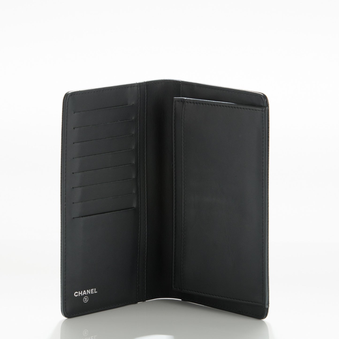 Caviar Timeless CC Yen Wallet Black