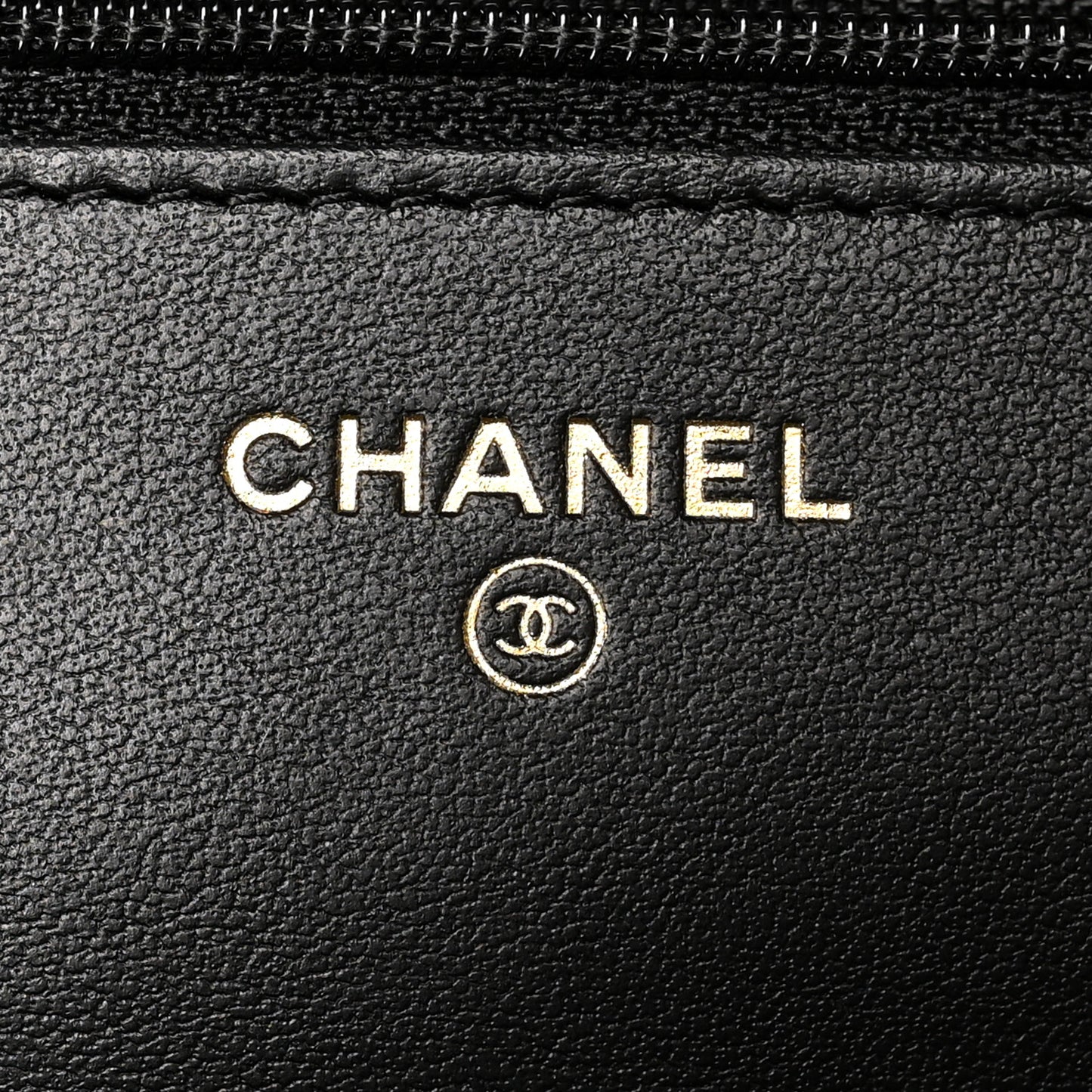 Calfskin Crocodile Embossed Graffiti 2.55 Cocodile Reissue Wallet On Chain WOC Black Gold