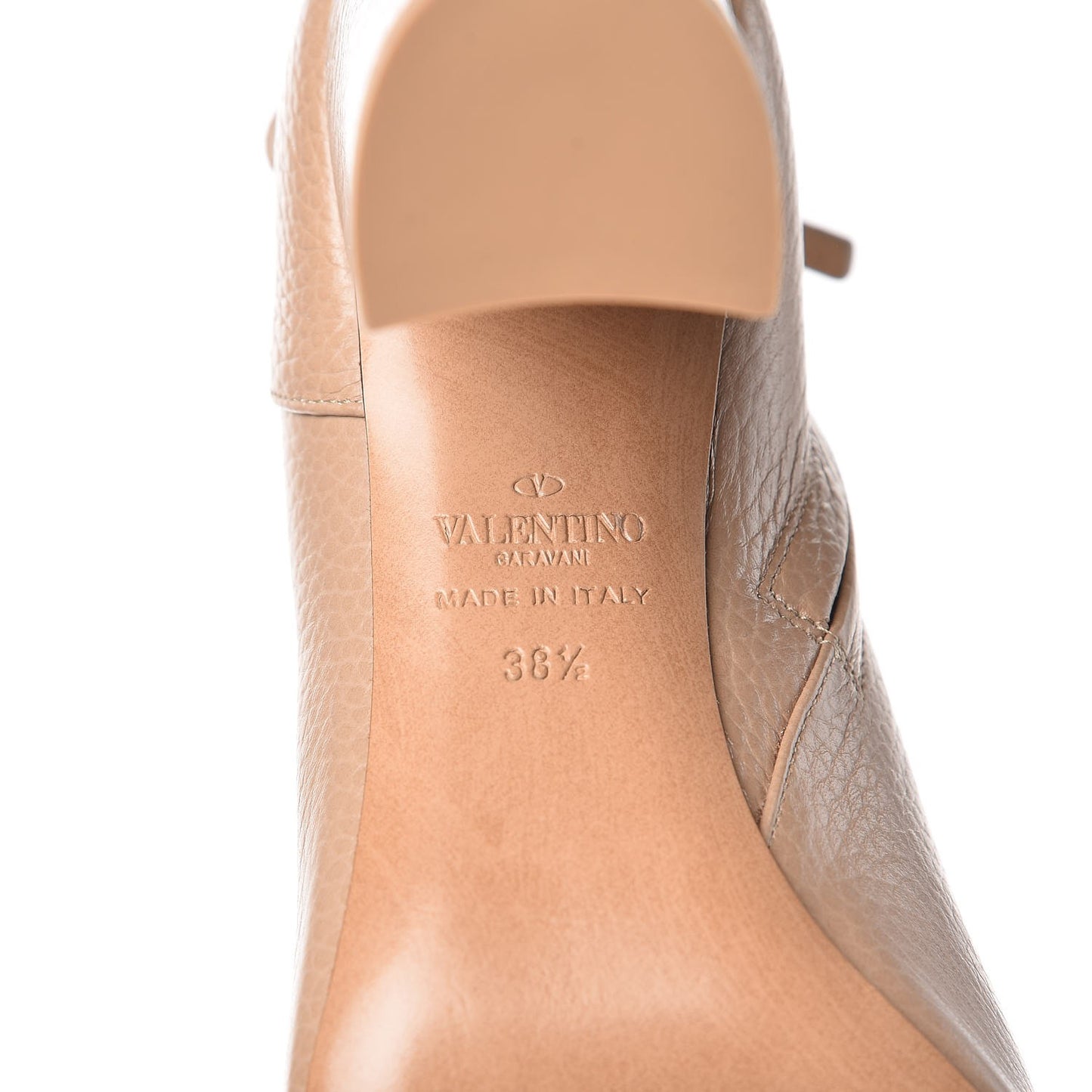 Pebbled Calfskin Rockstud Single Buckle 90mm Block Heel Ankle Boots 38.5 Camel Rose