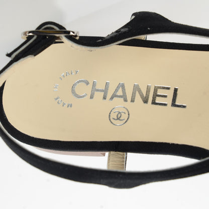 Chanel Grosgrain Camellia Thong Sandals 38 Black White 7 of 7
