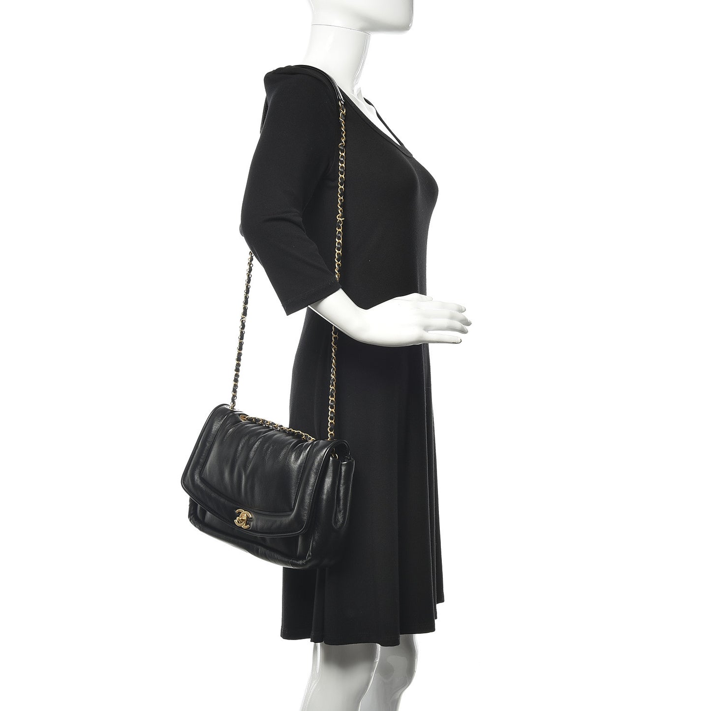 Lambskin Medium Simply Flap Black