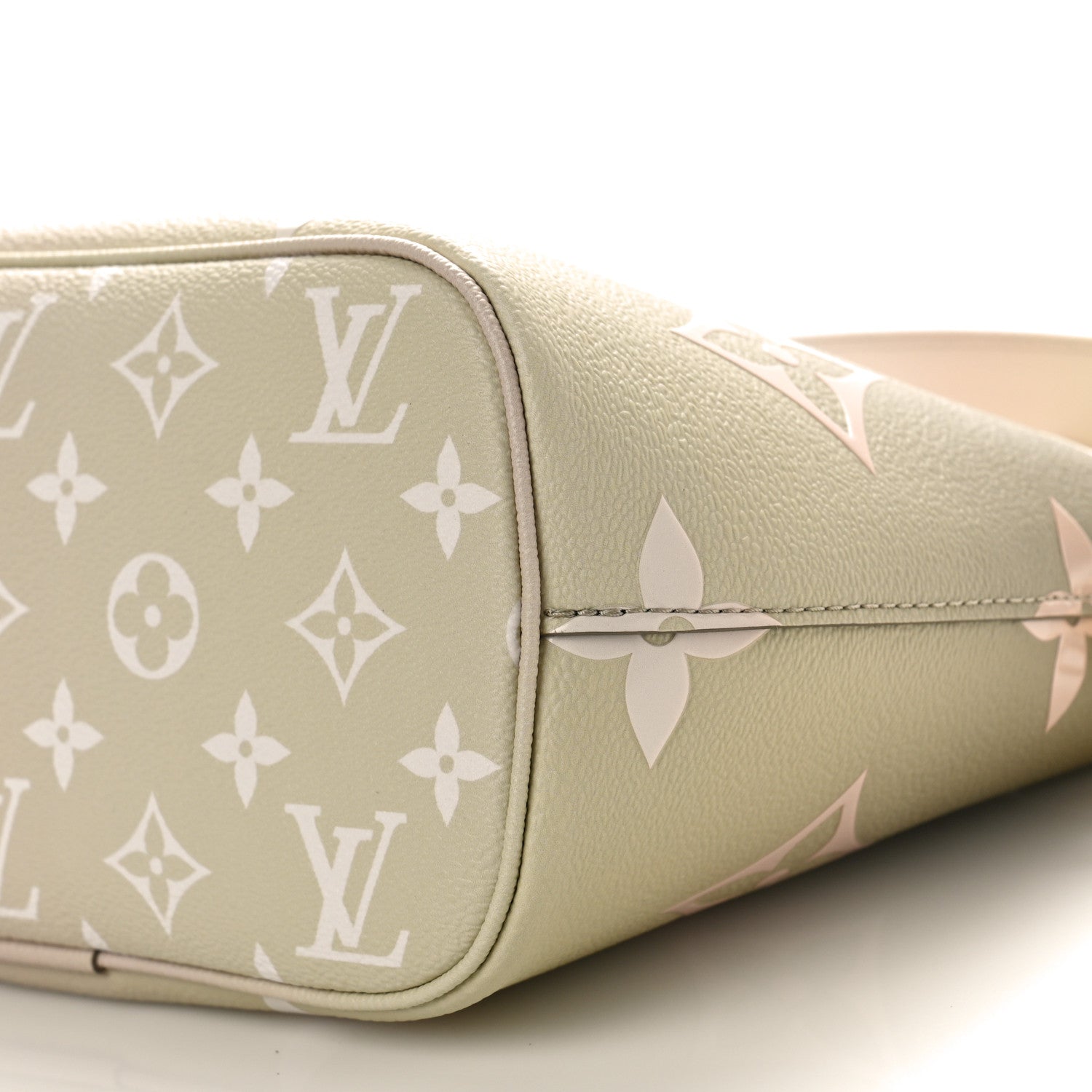 Louis Vuitton Monogram Giant Spring In The City Marshmallow Hobo Sunset Kaki 8 of 9