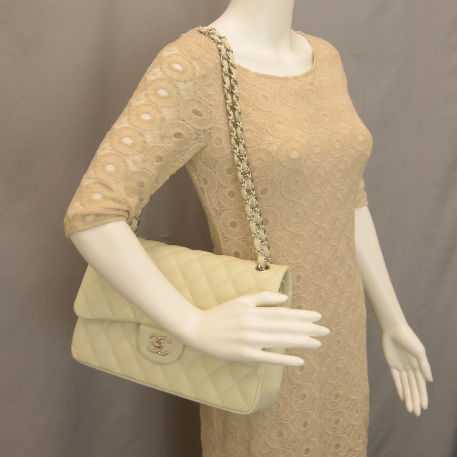 Chanel Caviar Jumbo Double Flap Blanc Fonce 2 of 8