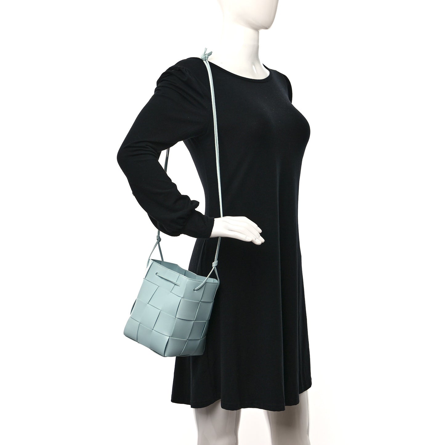 Nappa Maxi Intrecciato Small Cassette Bucket Bag Topazio Silver