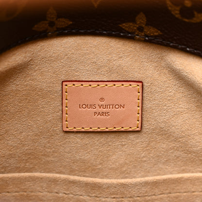 Louis Vuitton Monogram Artsy MM 6 of 11