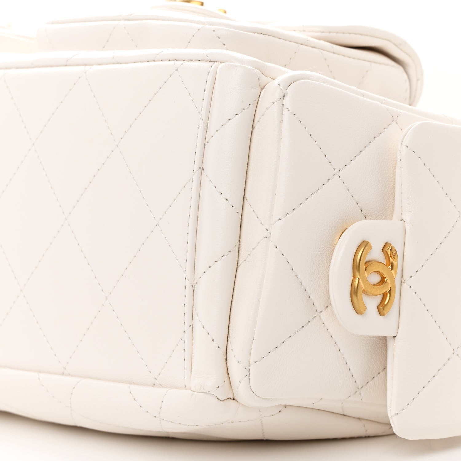 Chanel Shiny Lambskin Quilted Trendy Pockets Hobo White 1626304