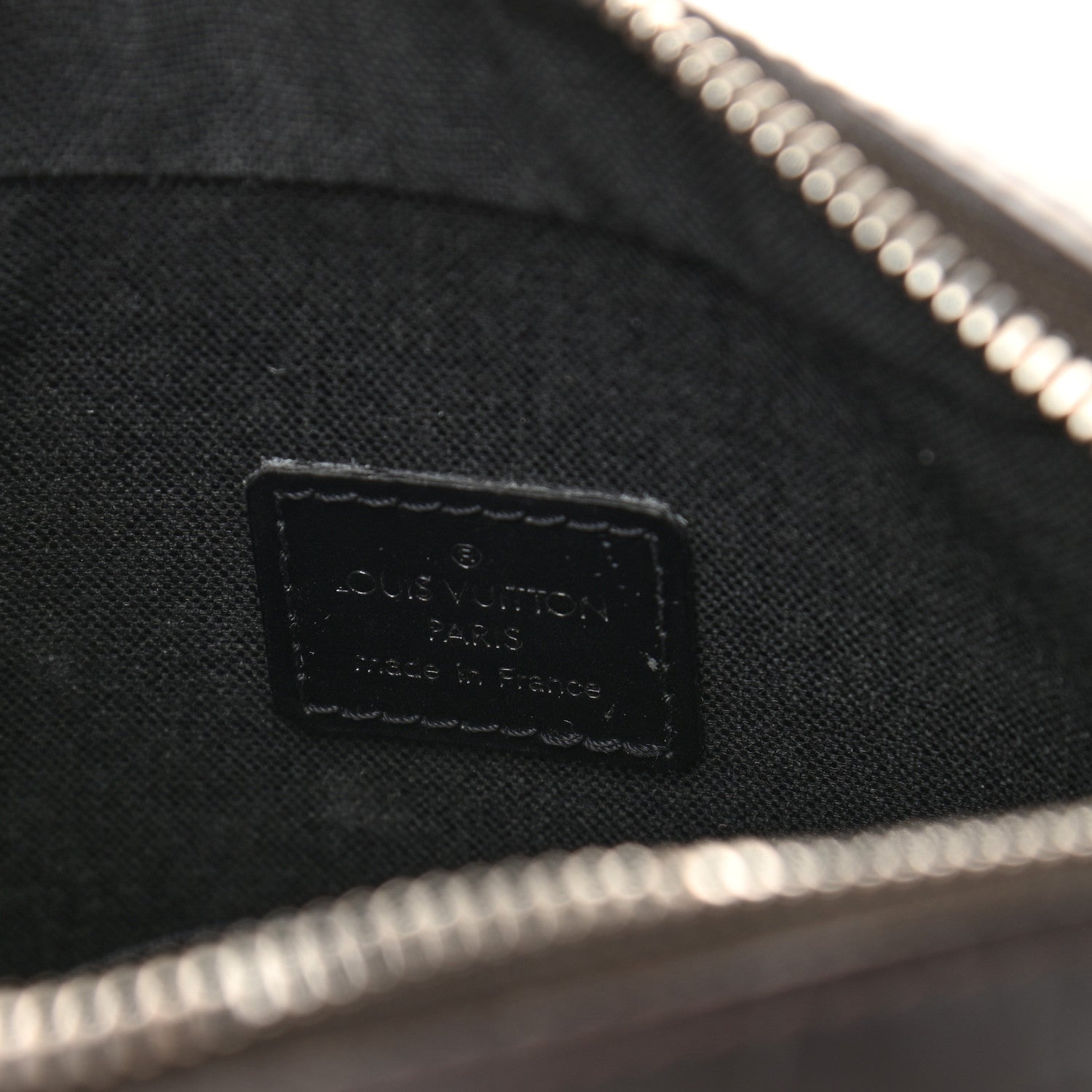 Louis Vuitton Monogram Glace Bobby Cafe 6 of 10