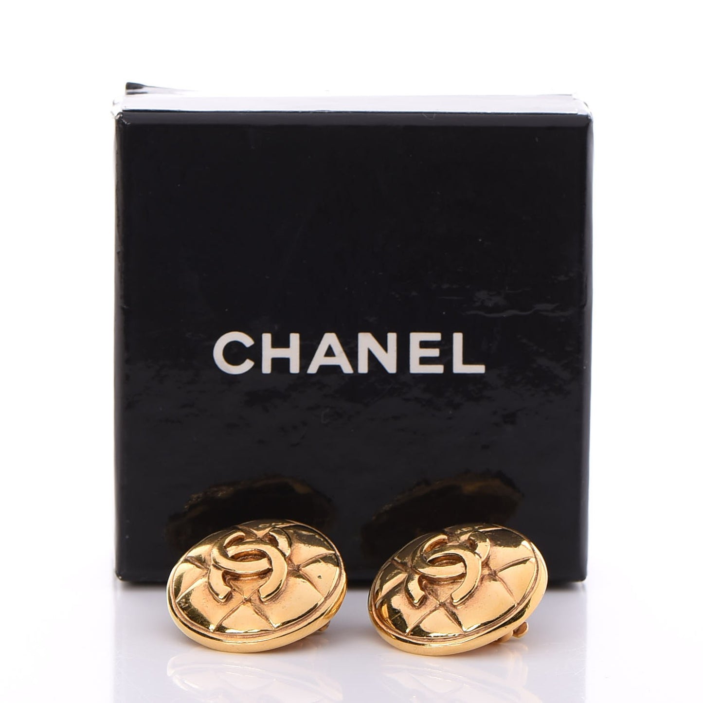 Round Quilted CC Clip On Earrings Gold
