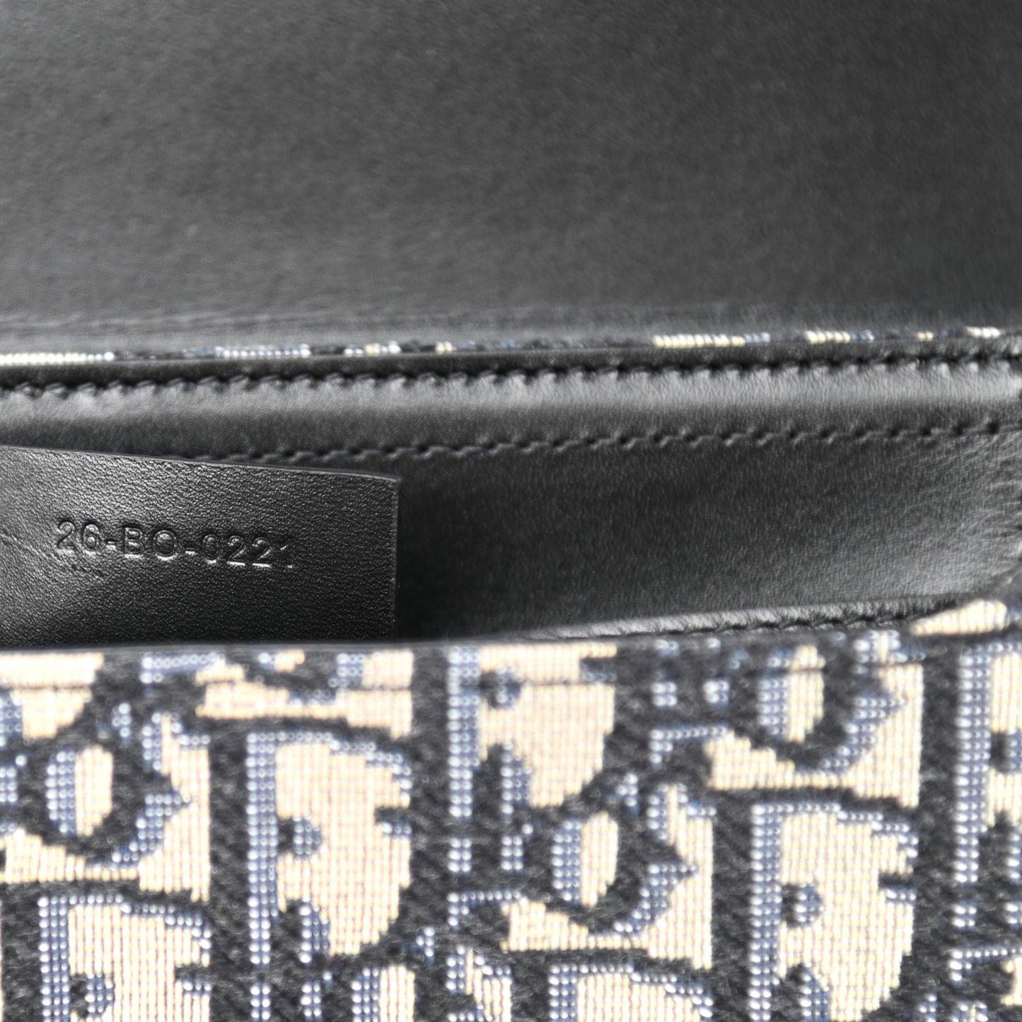 Oblique Smooth Calfskin Messenger Beige Black