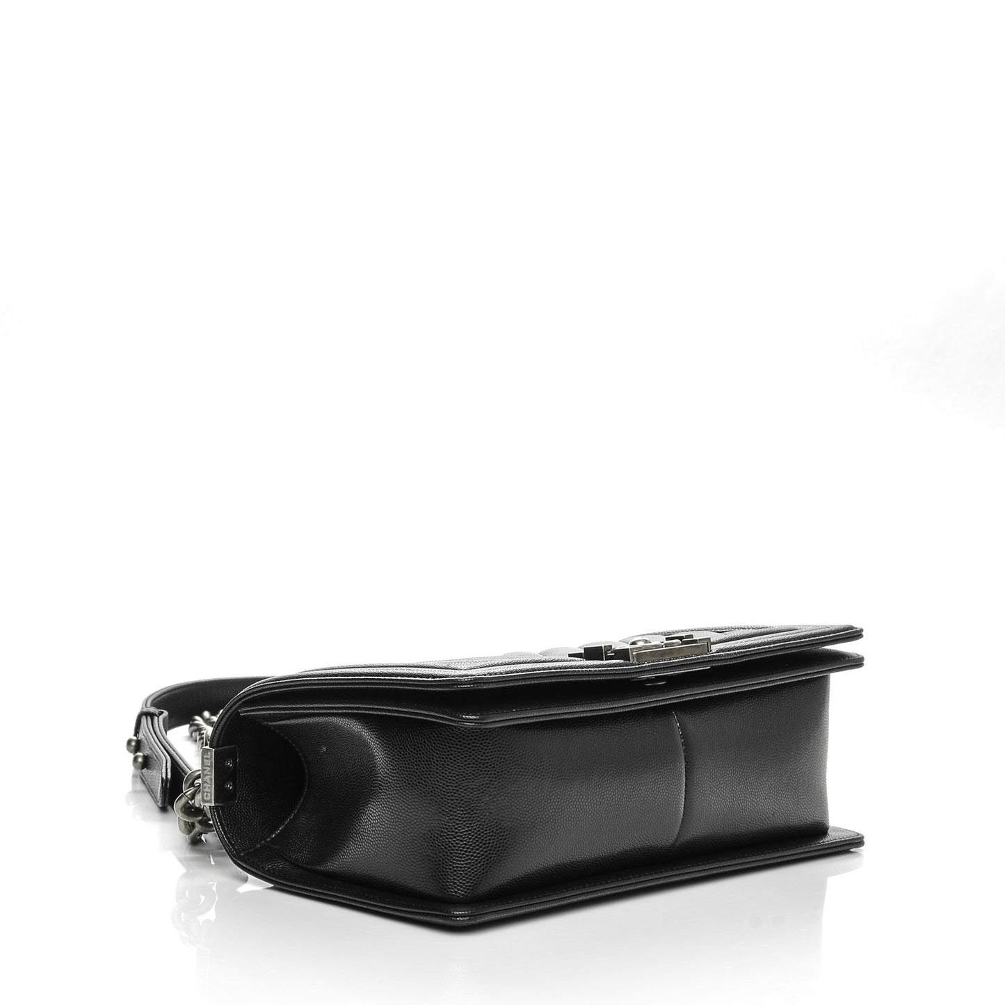 Caviar Chevron Quilted Medium Boy Flap Black