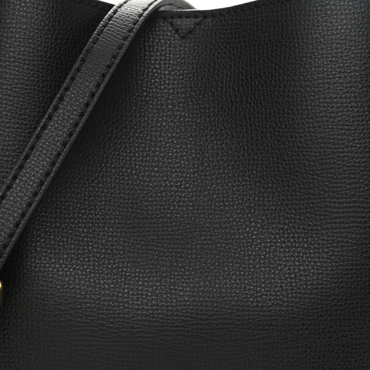 London Grainy Calfskin Small Lorne Bucket Crossbody Black