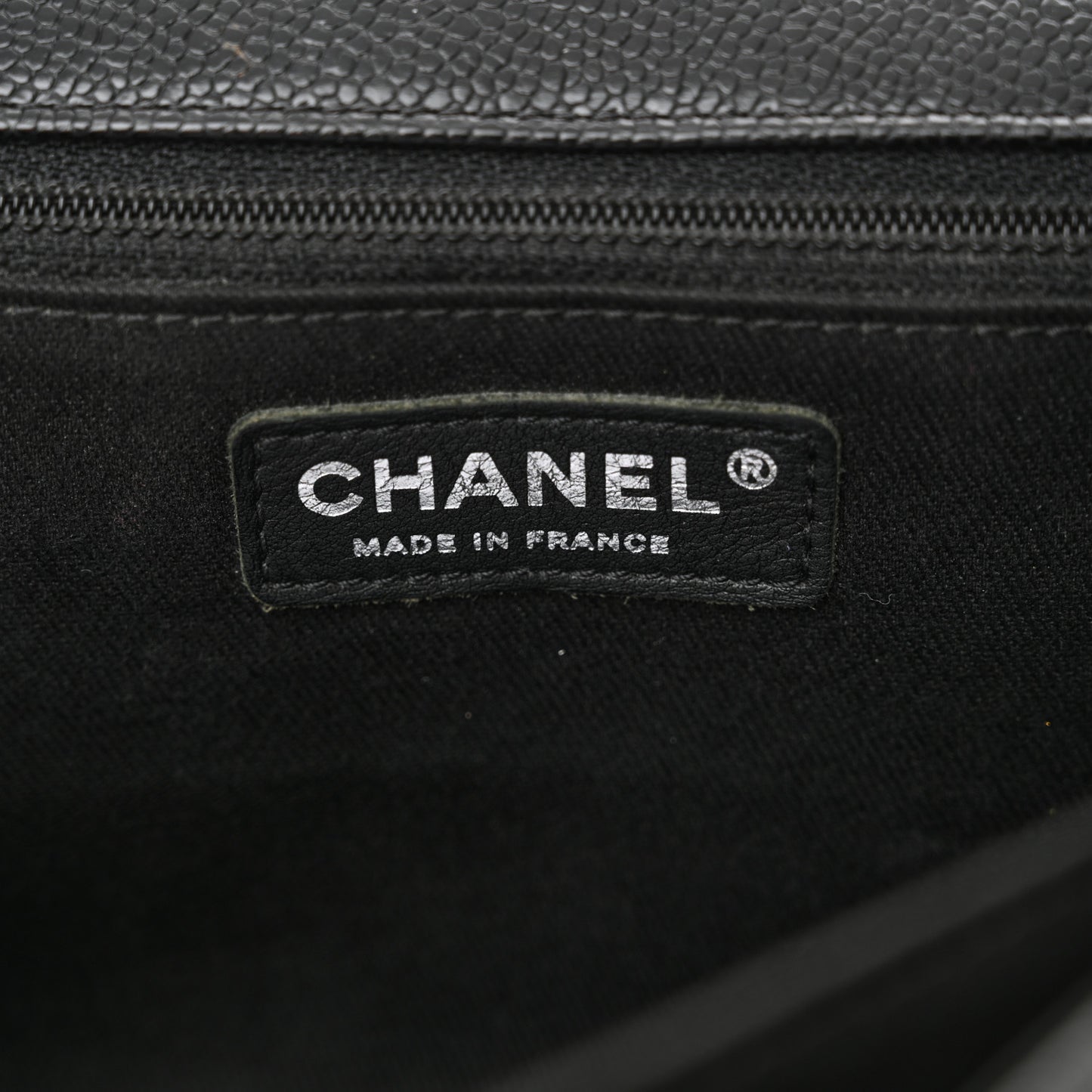 Grained Calfskin Medium Natural Beauty Flap Black