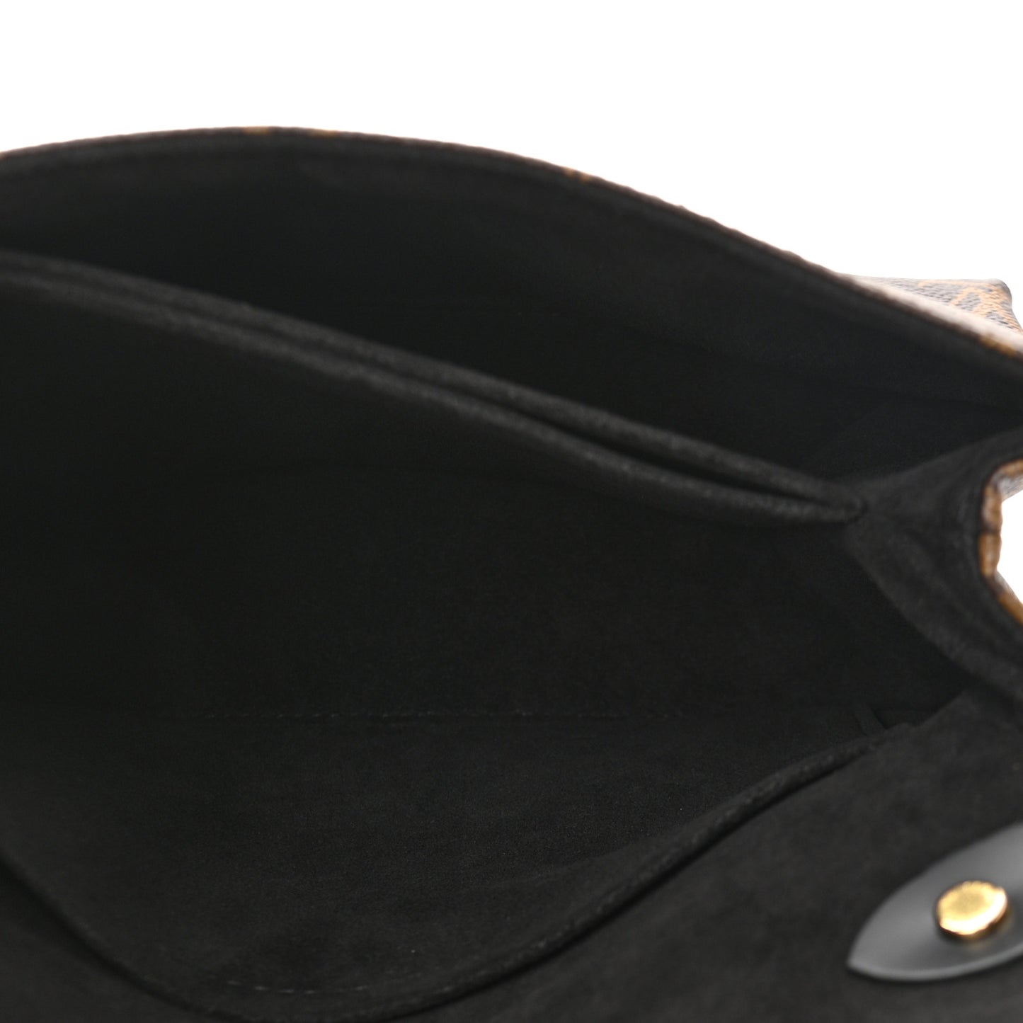 Epi Monogram Saint Michel Black