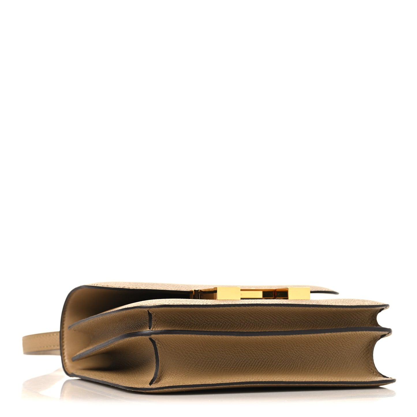 Epsom Constance 18 Poussiere