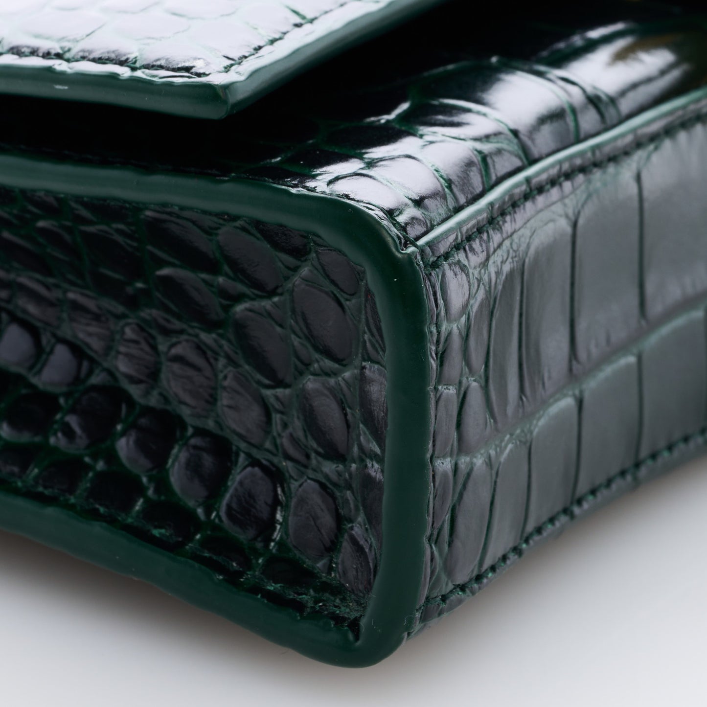 Shiny Calfskin Crocodile Embossed Hourglass Chain Bag Forest Green