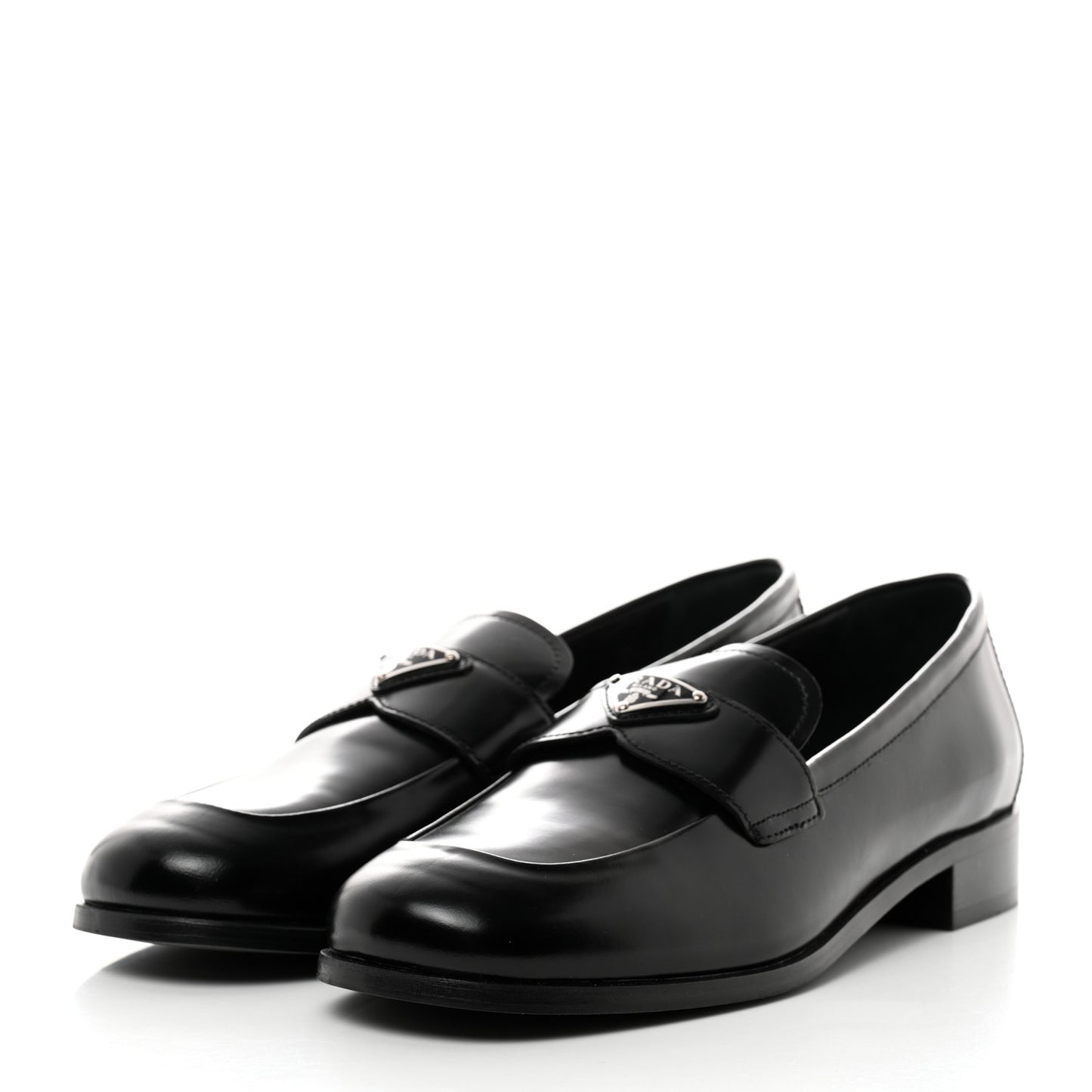 Brushed Calfskin Metal Triangle Logo 20mm Loafers 40 Black