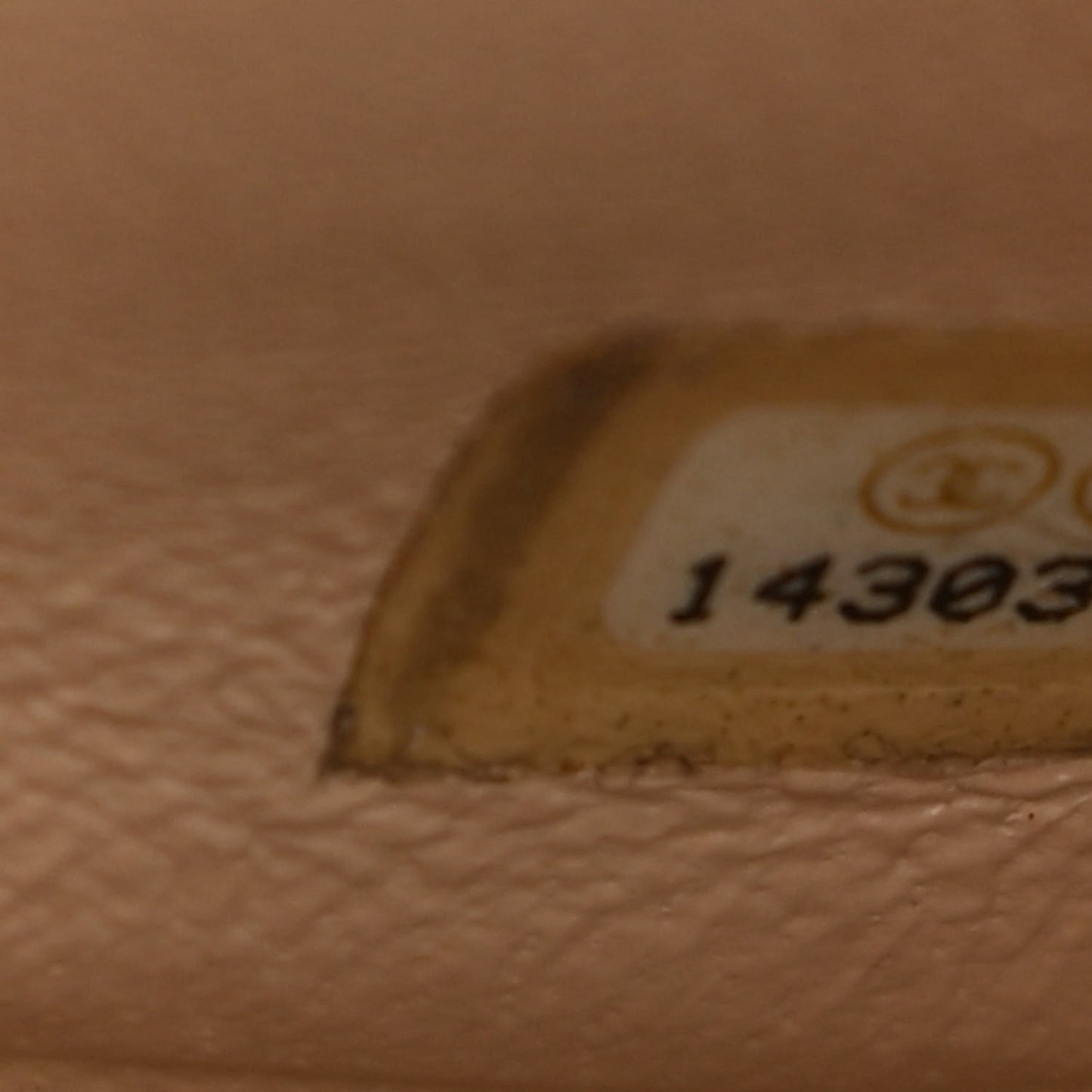 Caviar Quilted Jumbo Single Flap Beige Clair