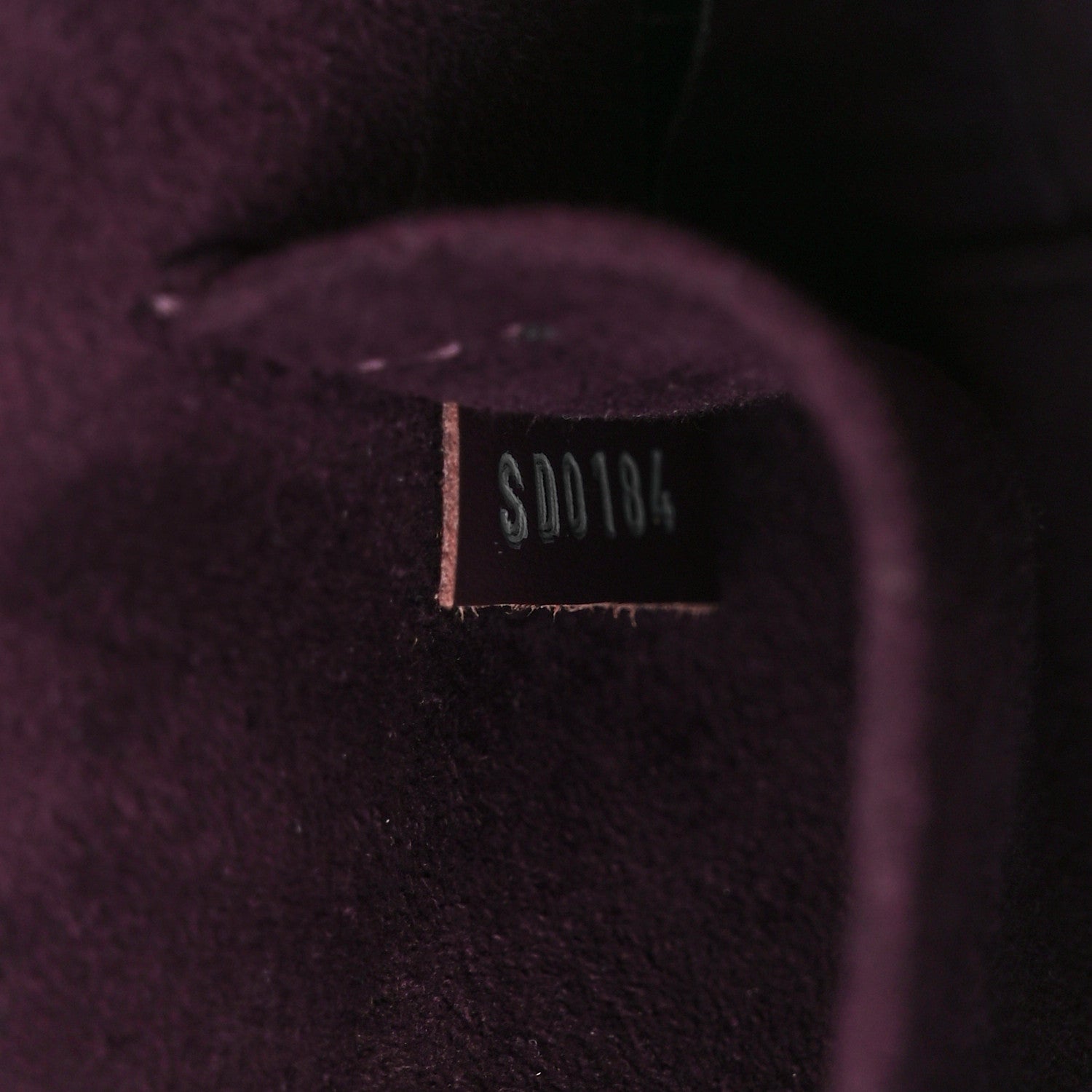 Louis Vuitton Epi Alma MM Quetsche 6 of 13