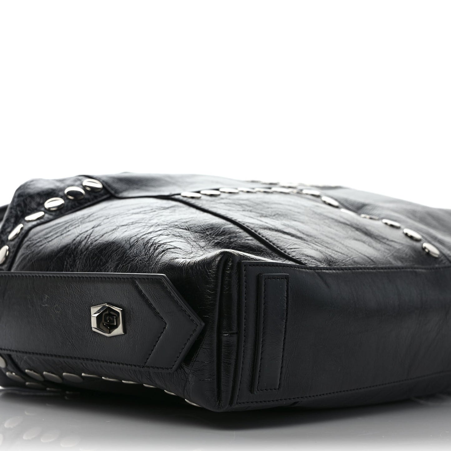 Smooth Calfskin Medium Studded Soft Antigona Black