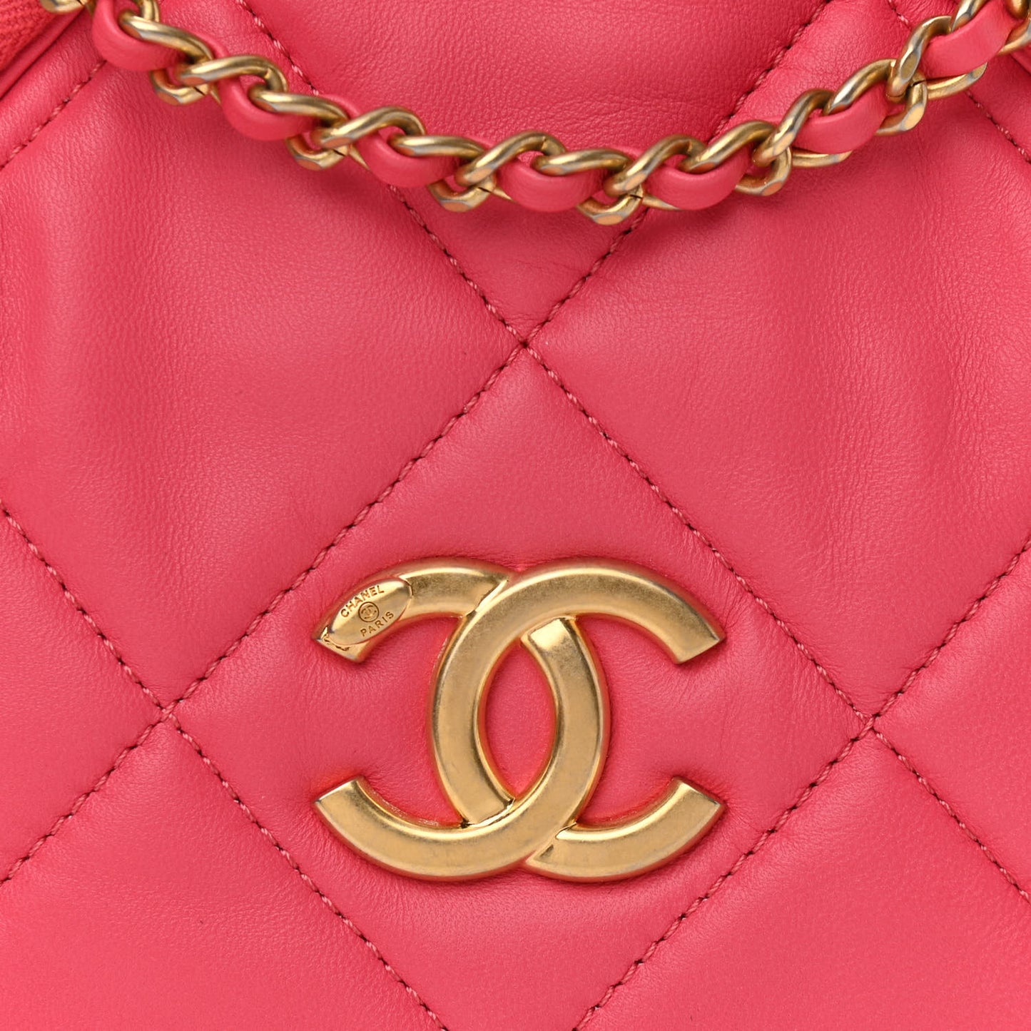 Lambskin Quilted Diamond Clutch With Chain Pink