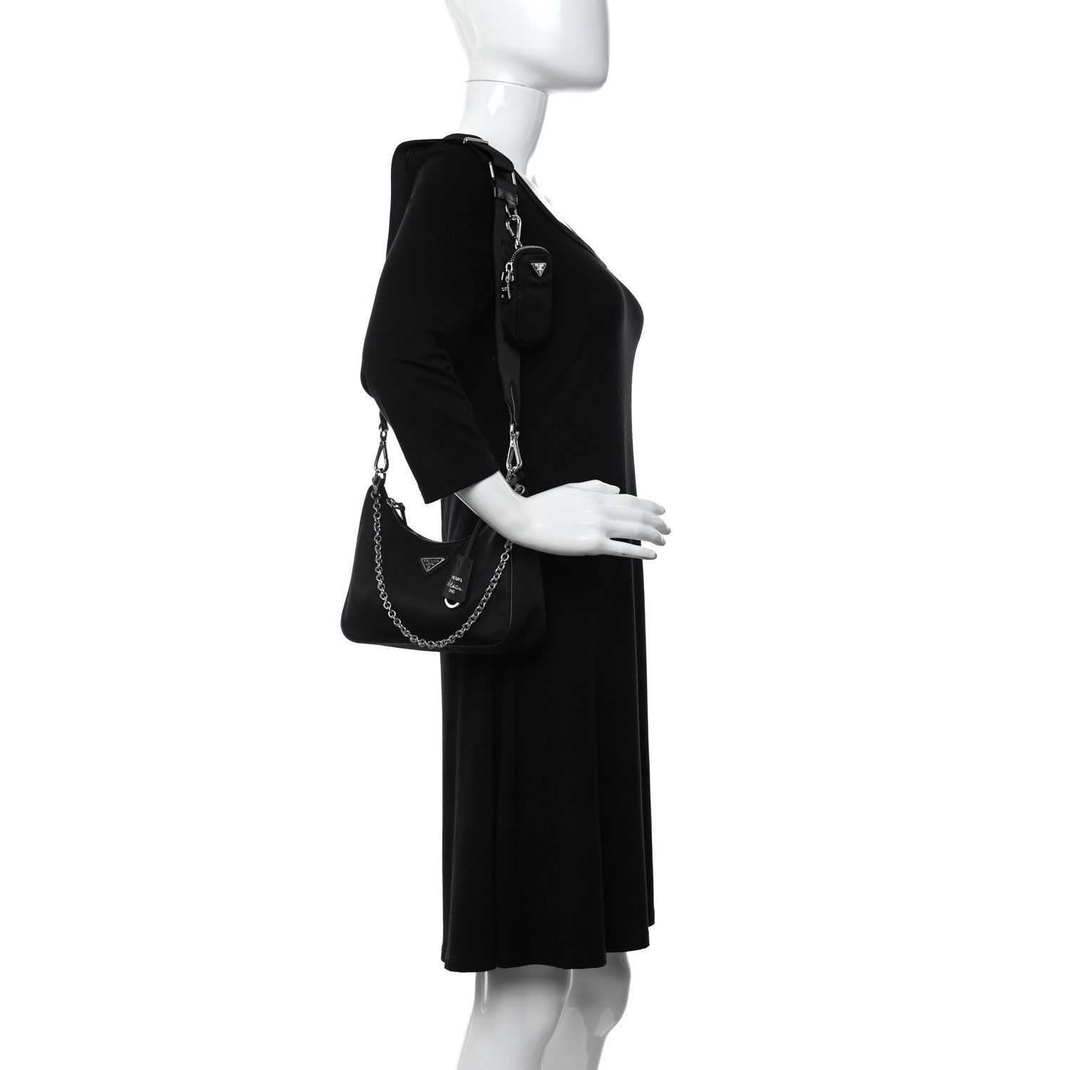Prada Nylon Re-Edition 2005 Shoulder Bag Black 2 of 14