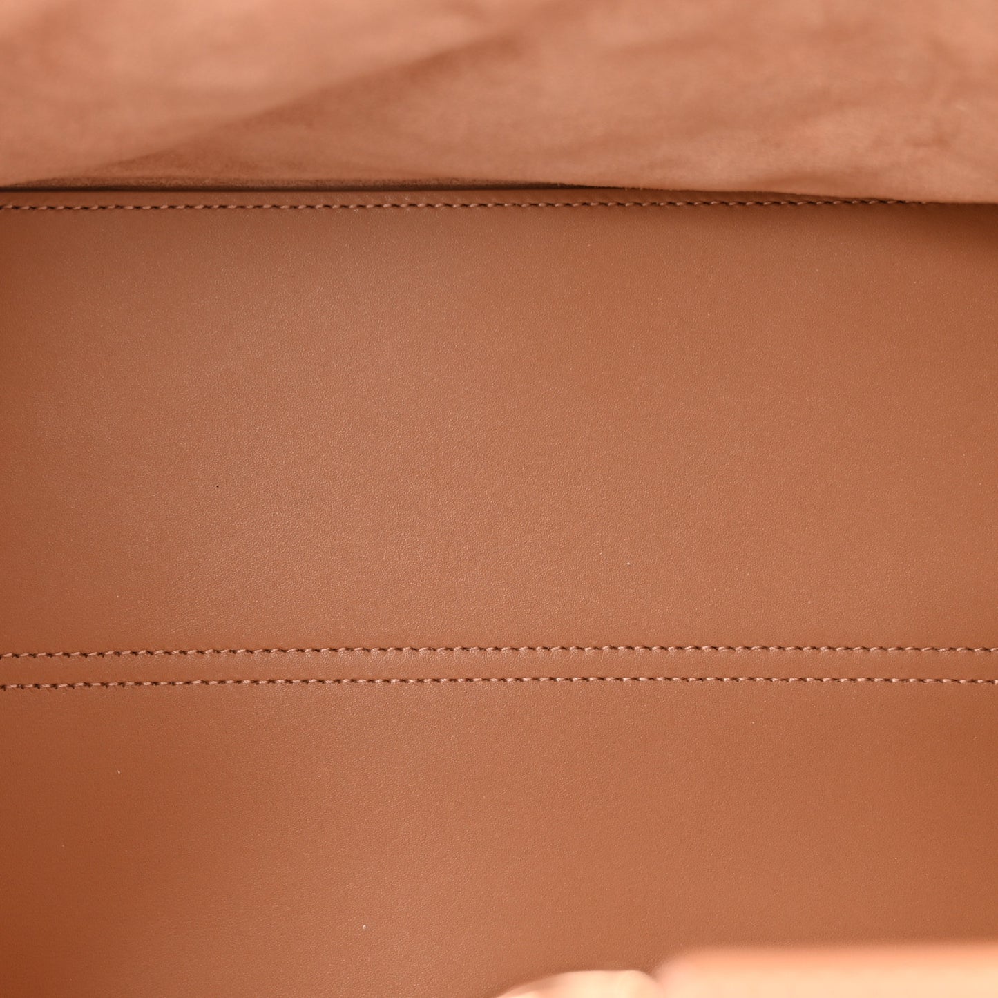 Calfskin Macrocannage Medium Toujours Tan
