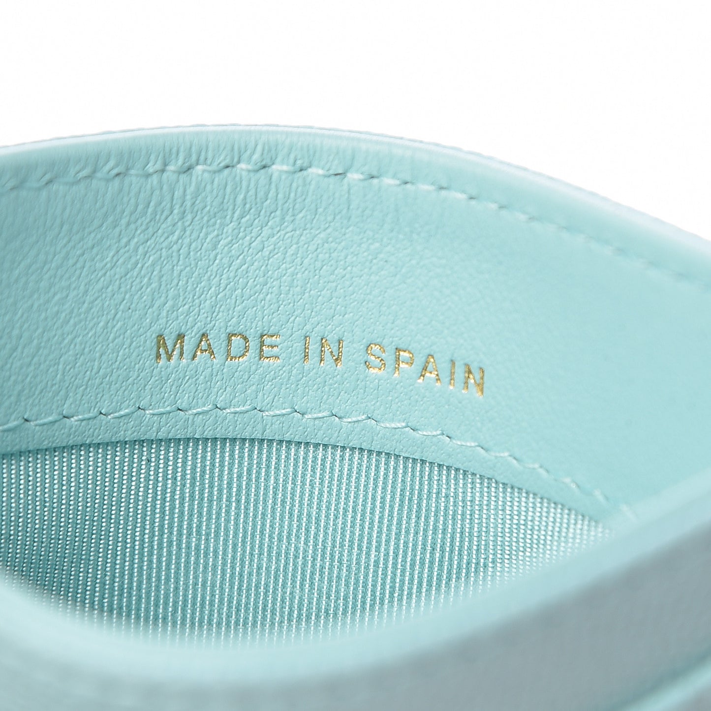 Caviar Quilted Card Holder Light Blue