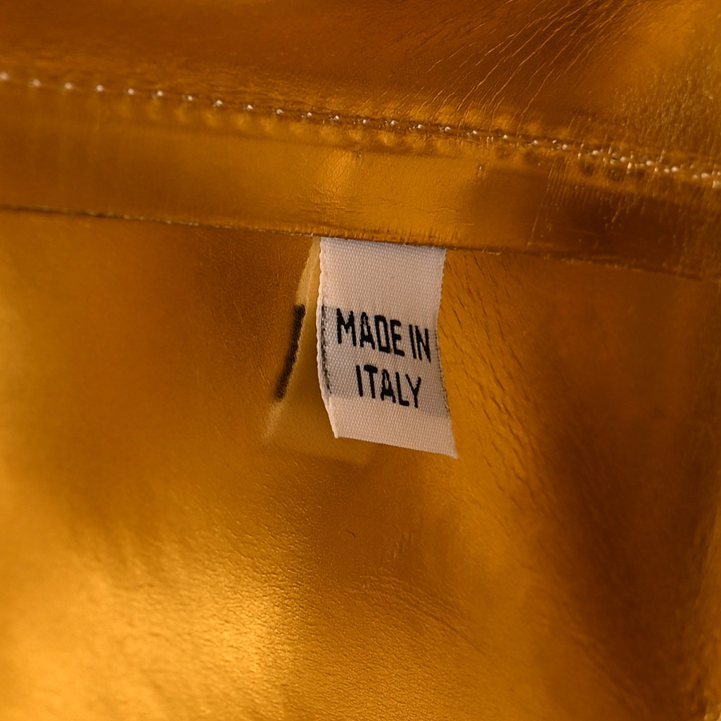 Vegetable Tanned Calfskin Mini Bucket Bag Black Oro