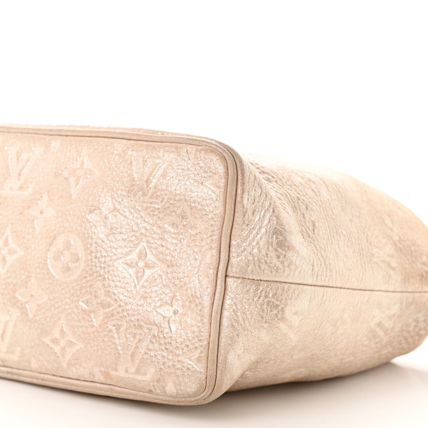 Monogram Shimmer Halo Gold