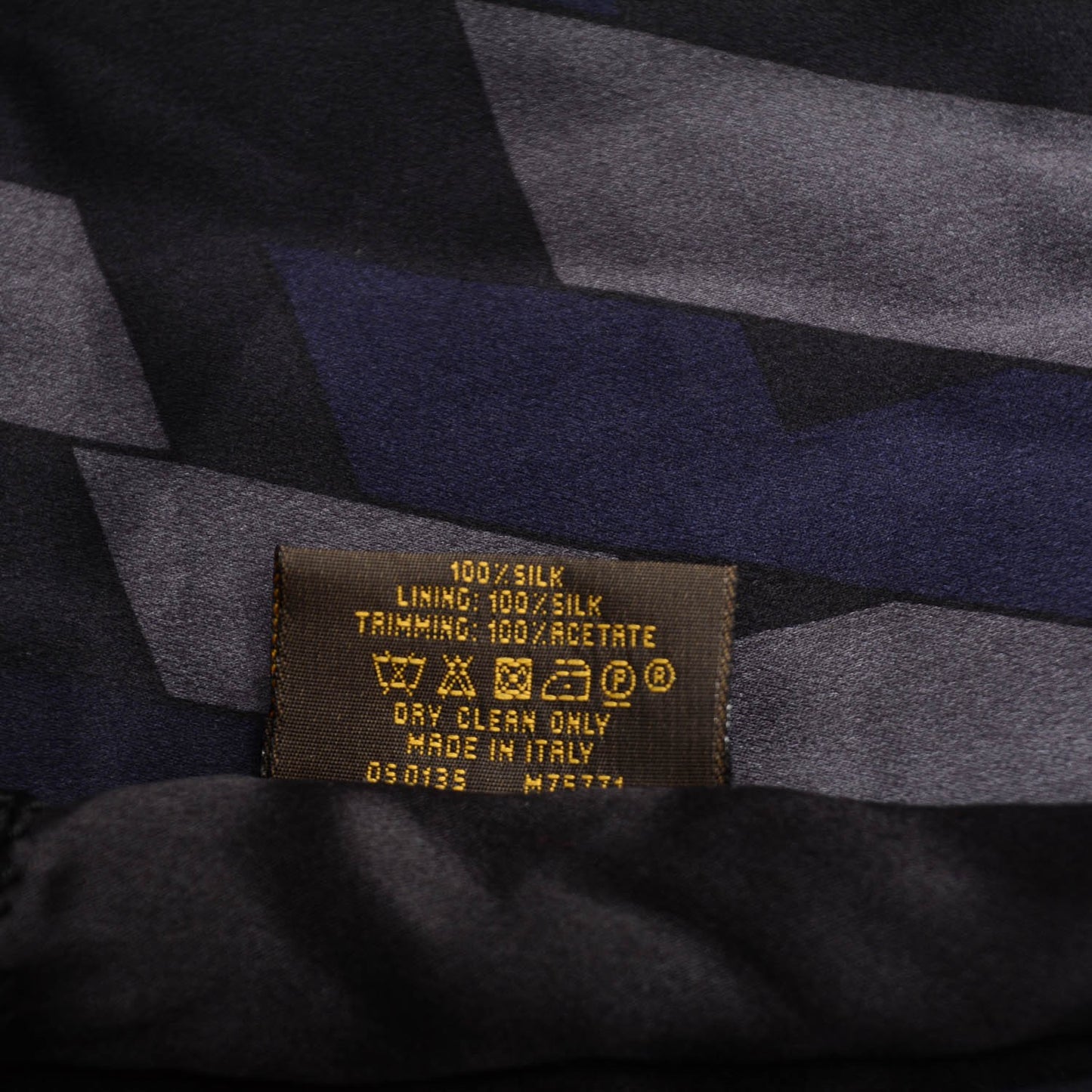 Silk Printed LV Must Stole