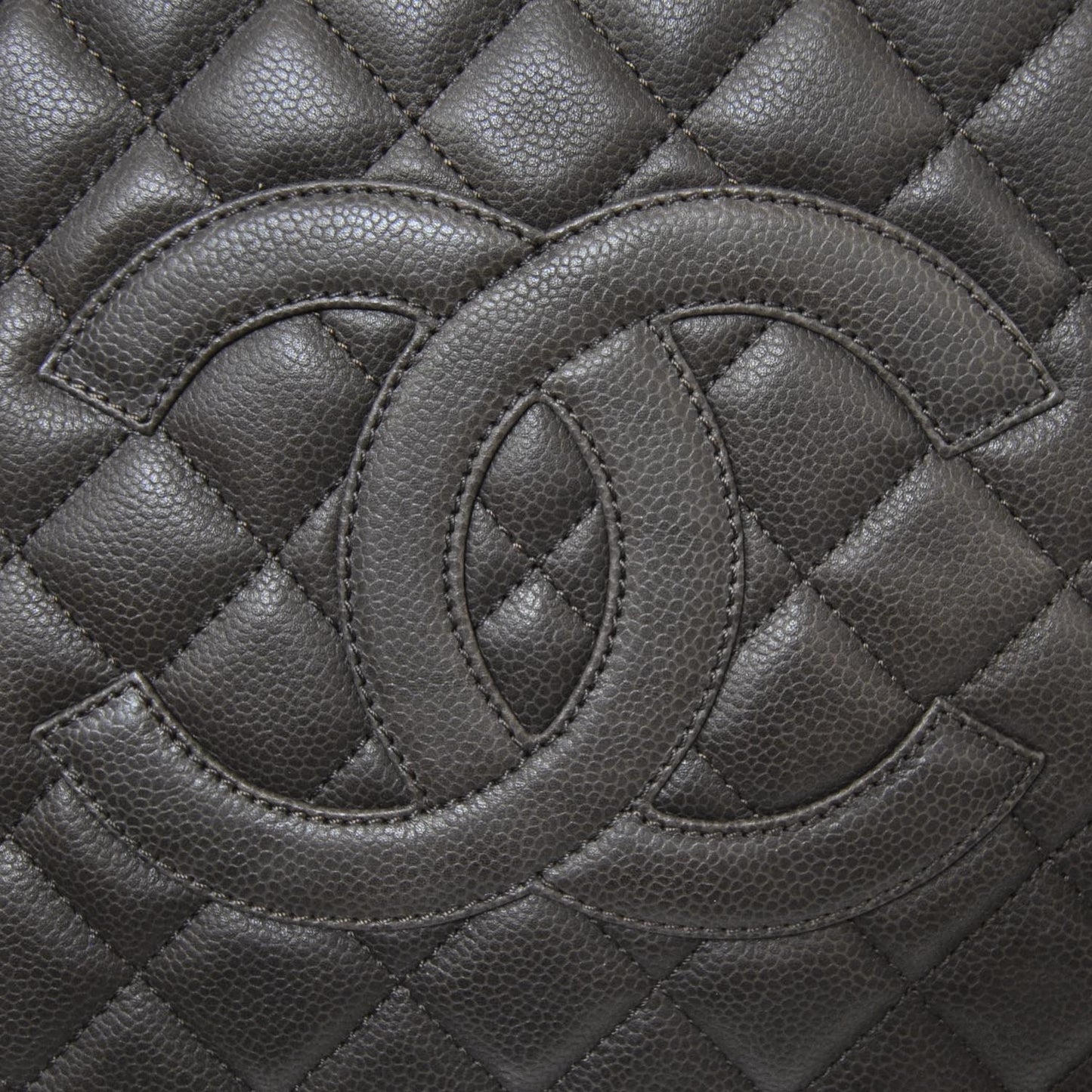 Caviar Grand Shopping Tote GST Dark Brown