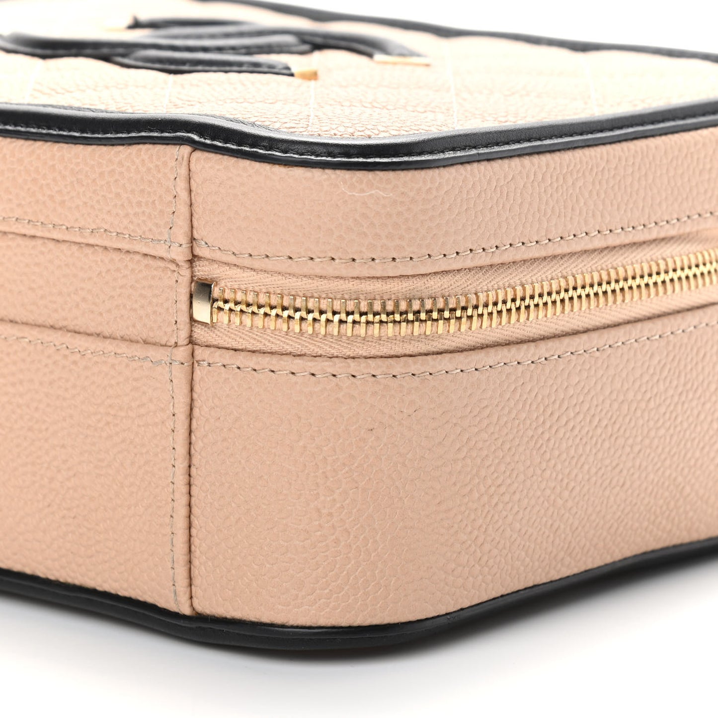 Caviar Quilted Medium CC Filigree Vanity Case Beige Black