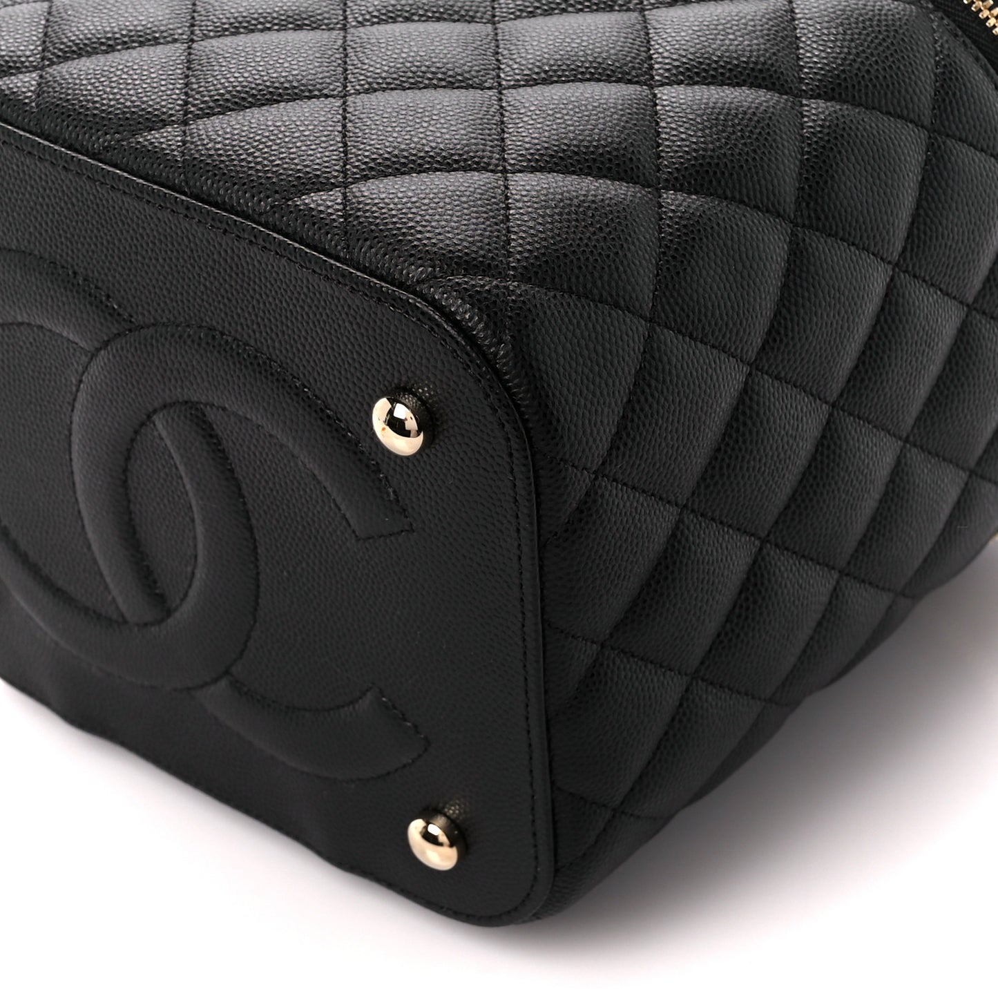 Caviar Quilted Small Top Handle Vanity Case With Chain Black