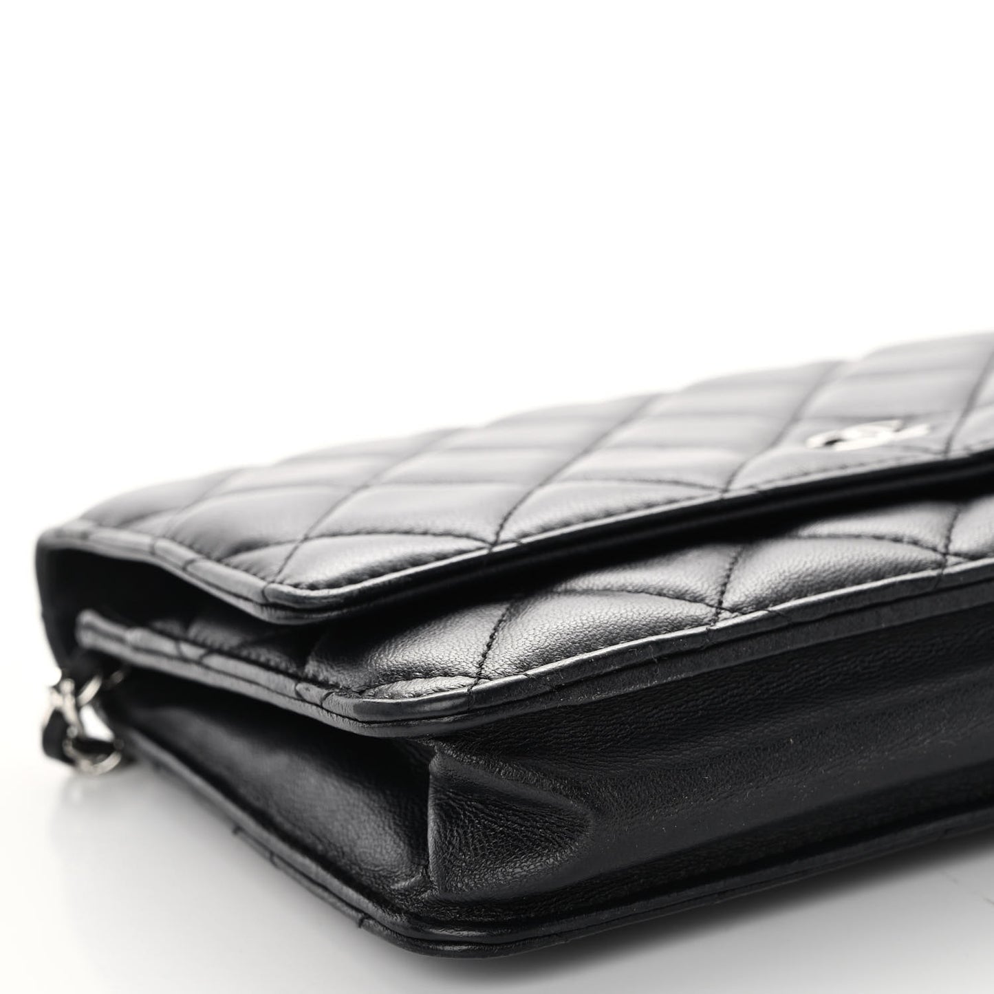 Lambskin Quilted Wallet On Chain WOC Black
