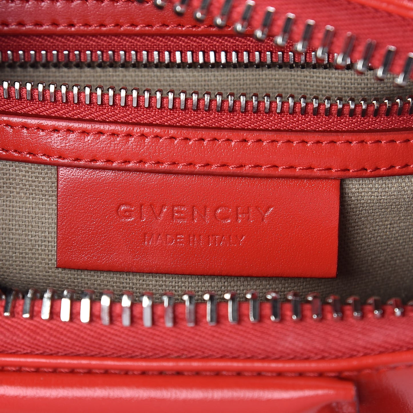 Shiny Lord Calfskin Mini Antigona Red