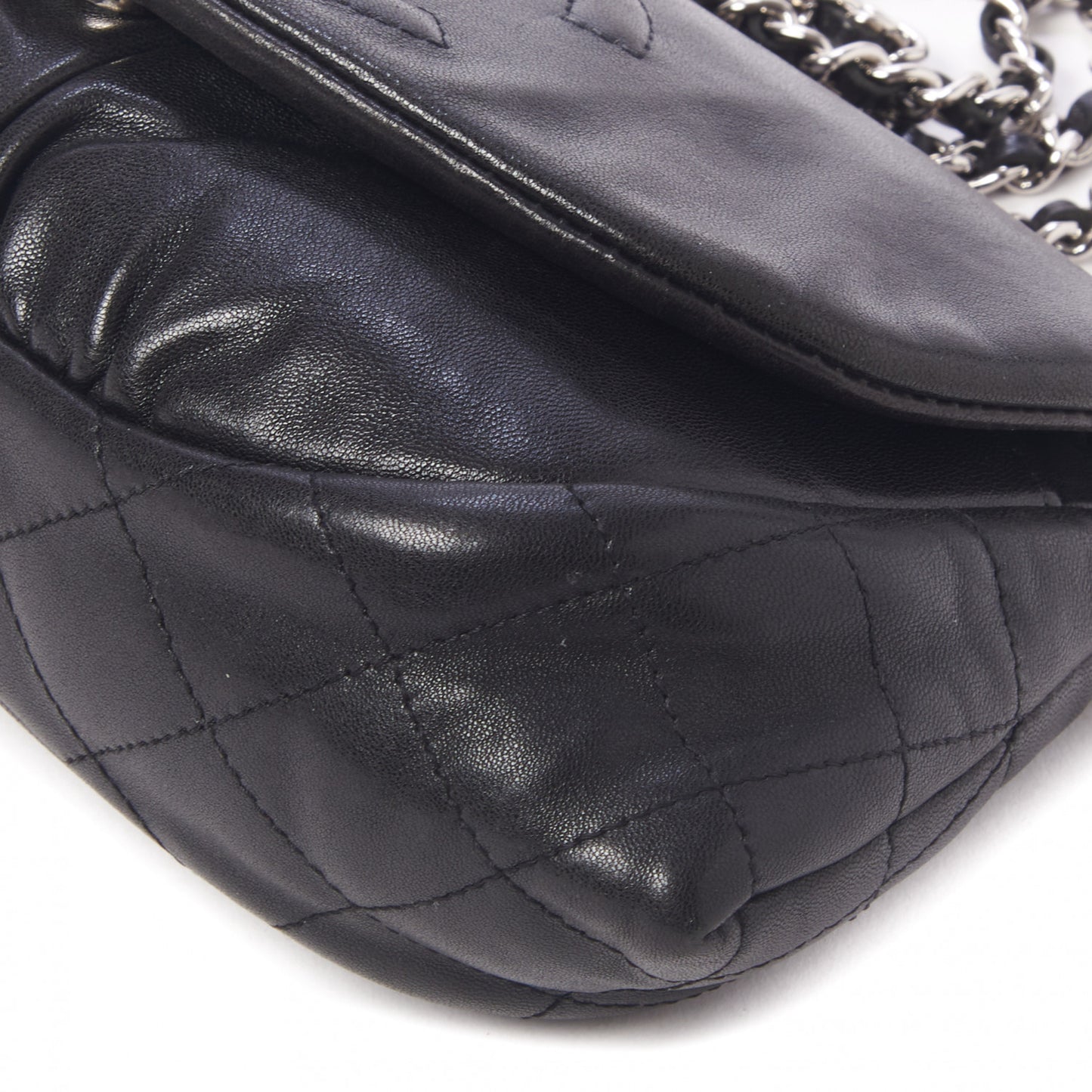 Lambskin Half Moon Wallet On Chain WOC Black