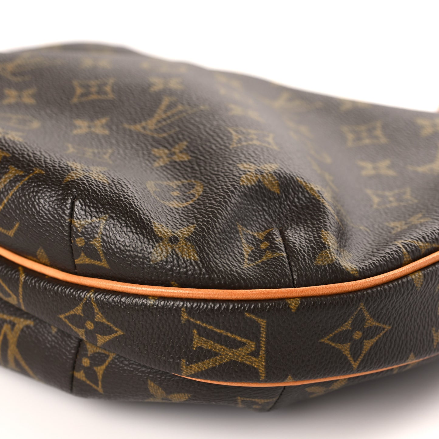 Monogram Croissant MM