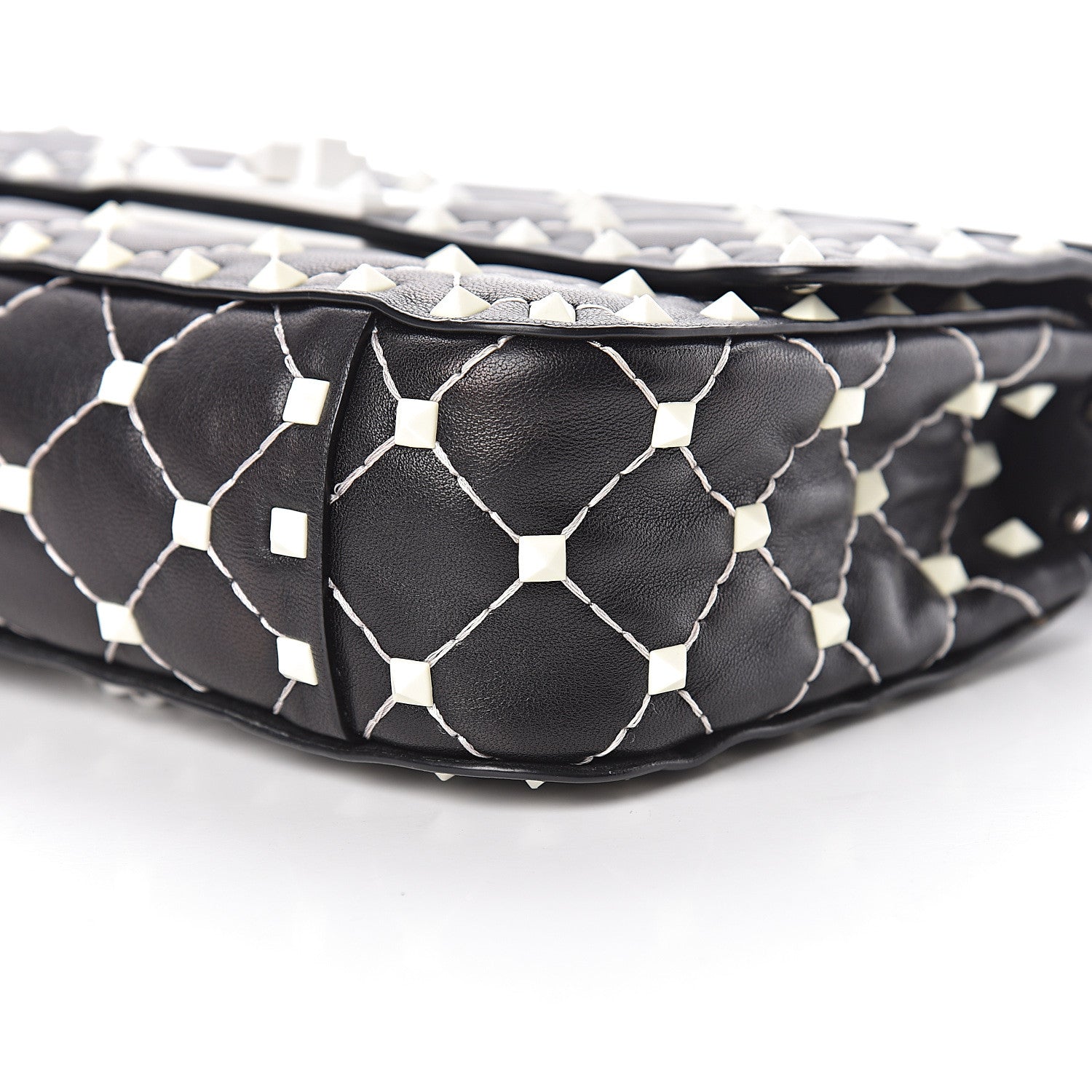 Valentino Garavani Lambskin Small Free Rockstud Spike Shoulder Bag Black 20 of 21