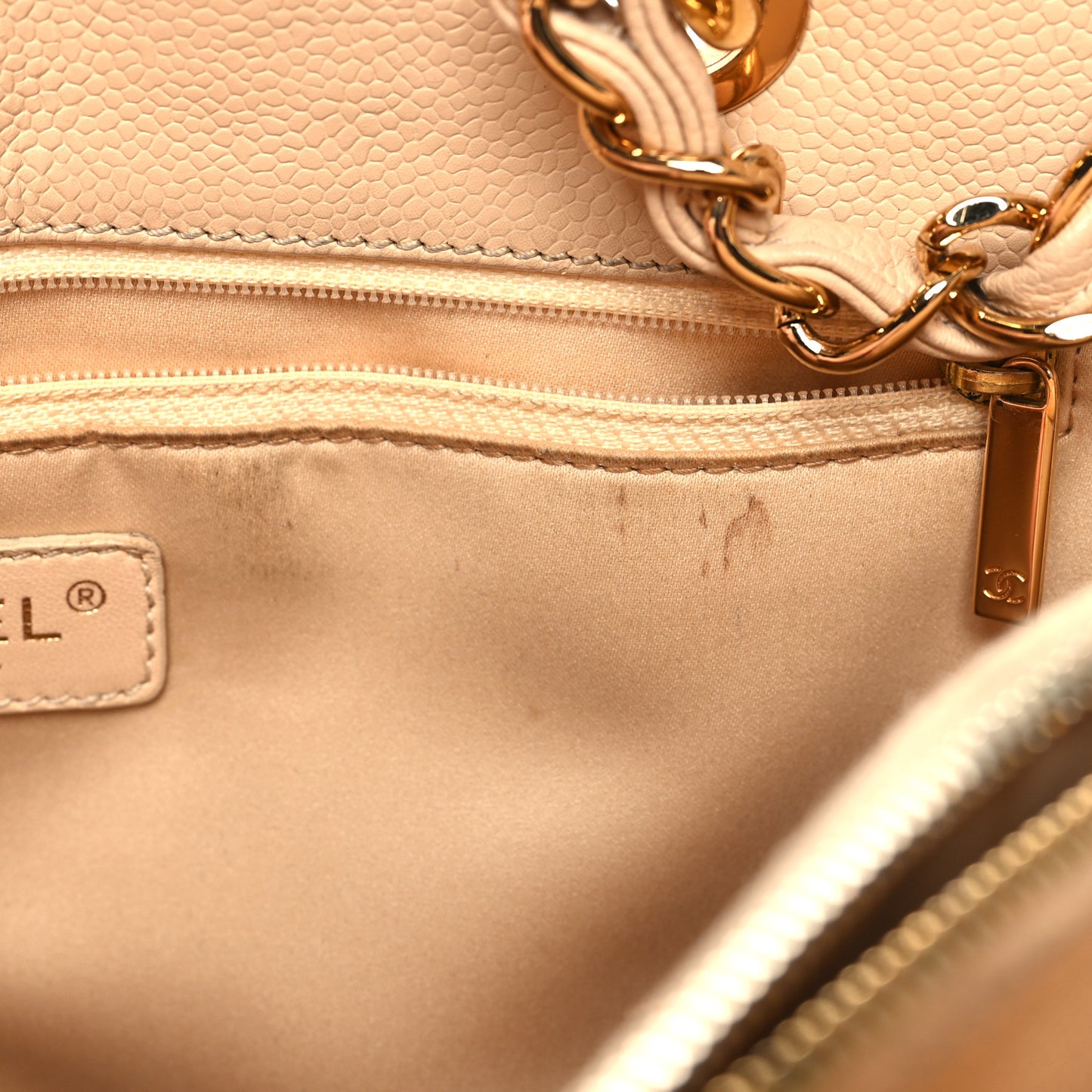 Caviar Quilted Grand Shopping Tote GST Beige Clair