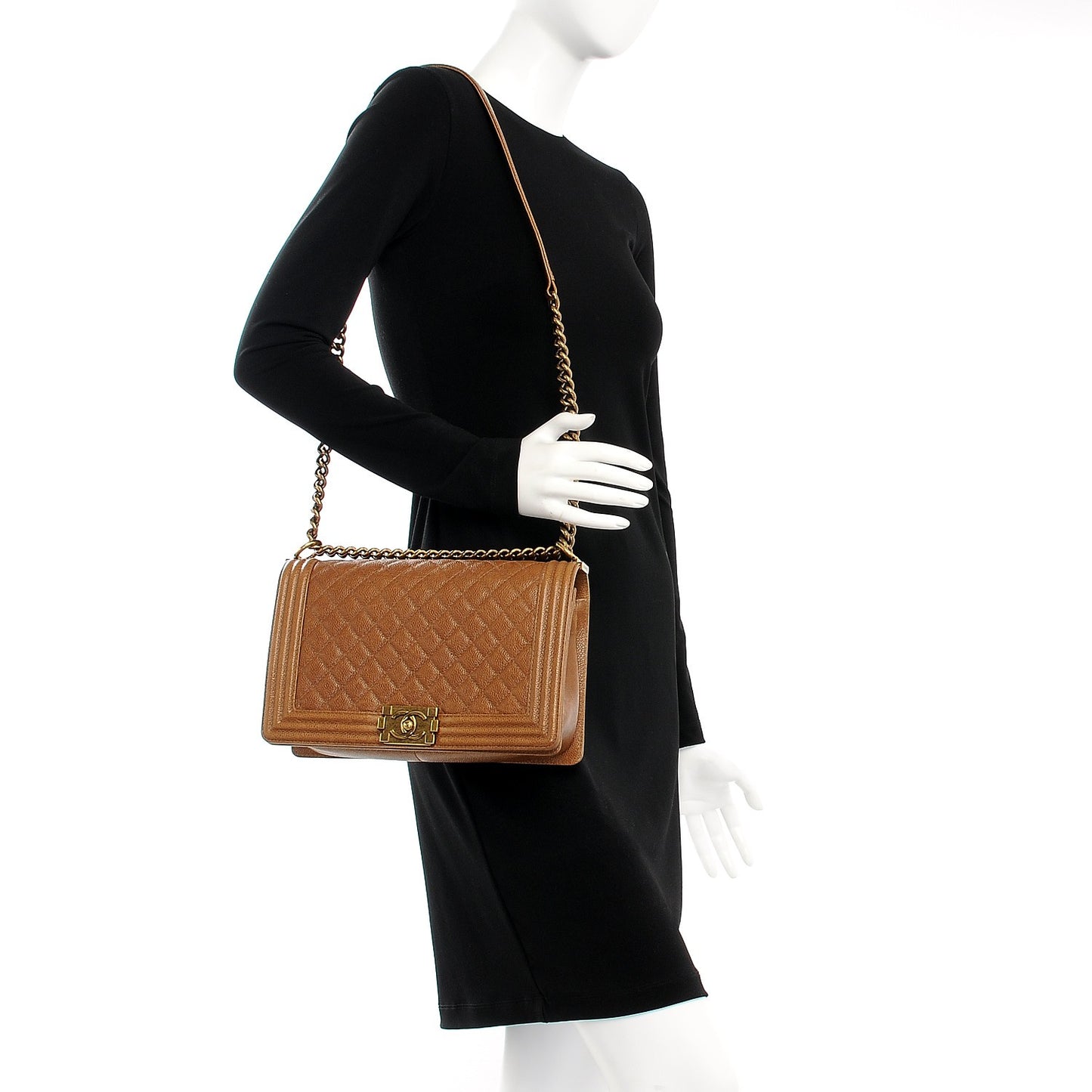 Caviar Quilted New Medium Boy Flap Brown