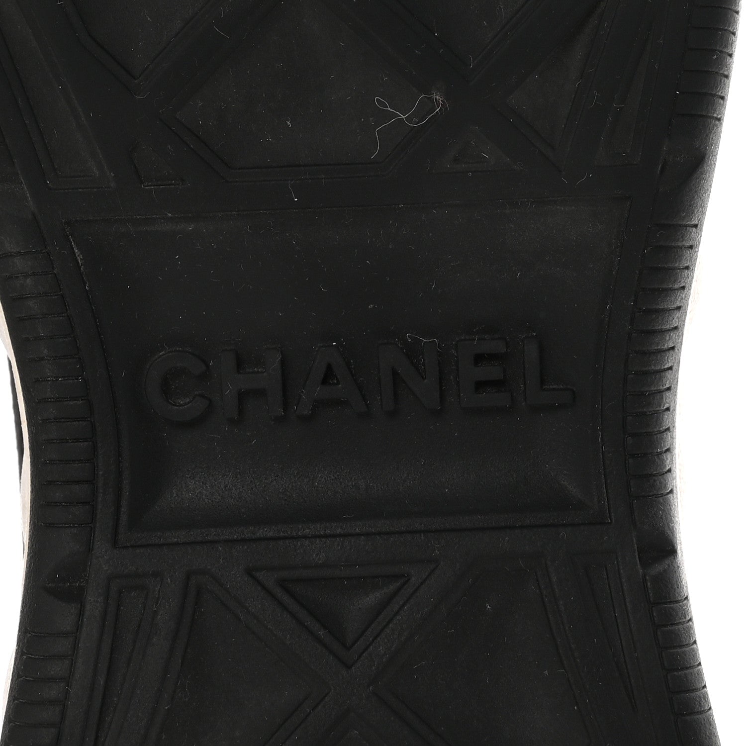 Chanel Velvet Calfskin Mixed Fibers CC Sneakers 39 Black 39 Black 7 of 10
