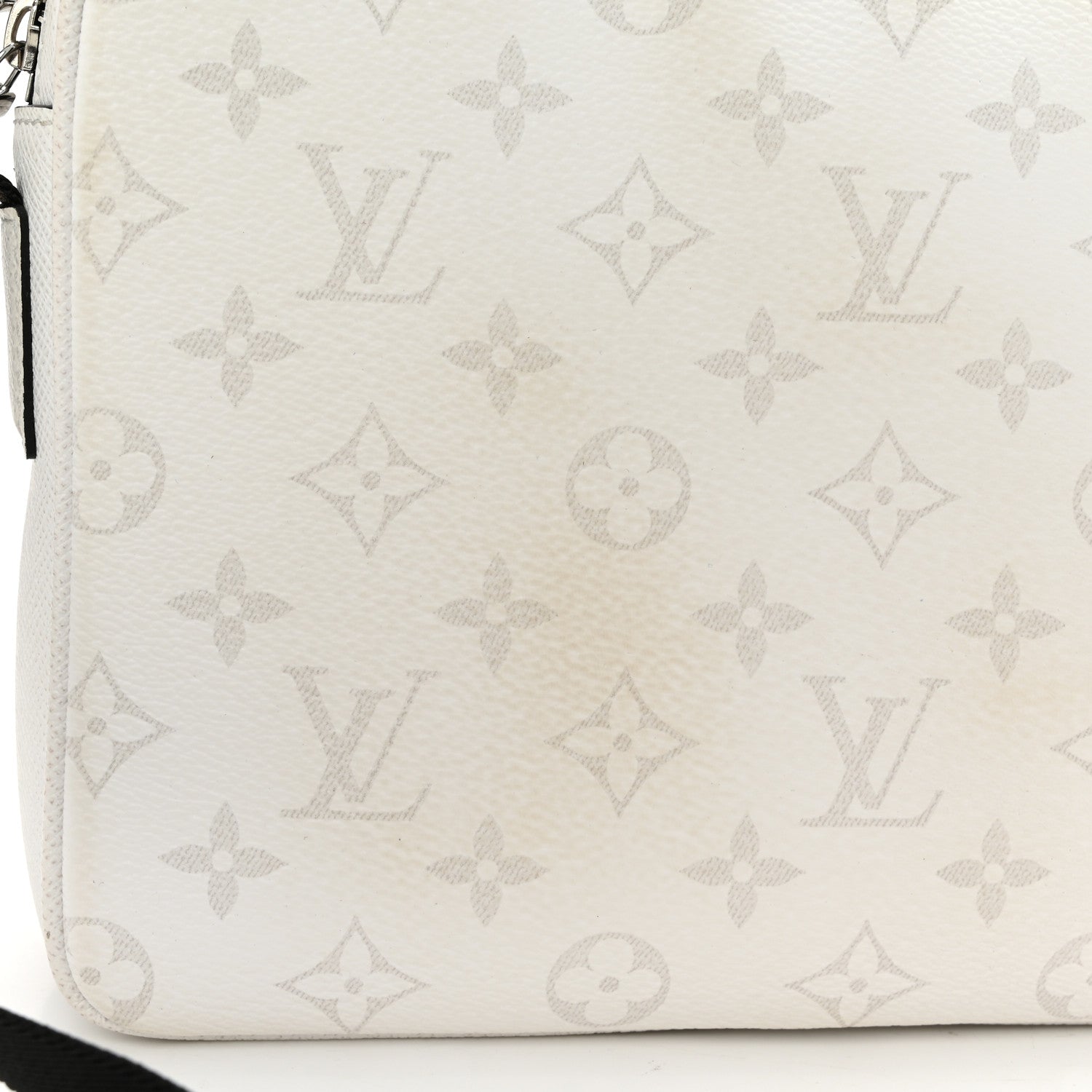 Louis Vuitton Taiga Monogram Outdoor Messenger White 11 of 11